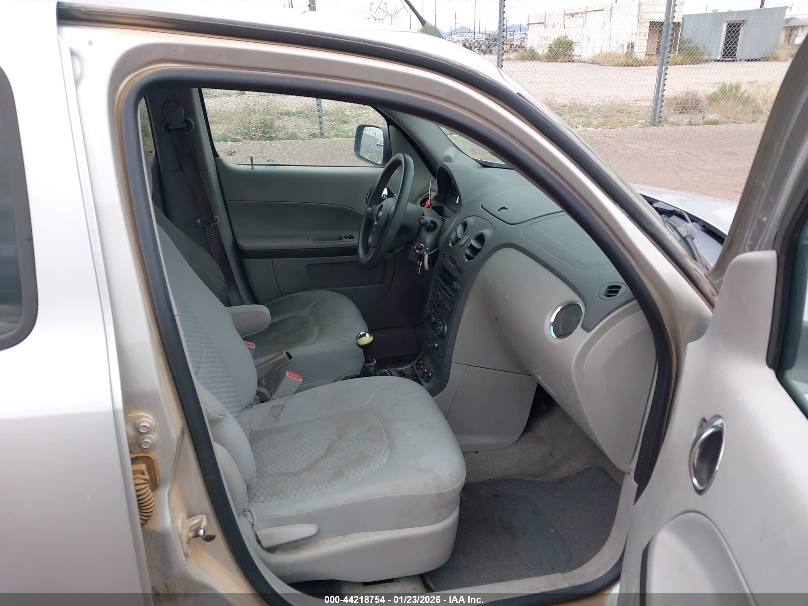 CHEVROLET HHR image 5