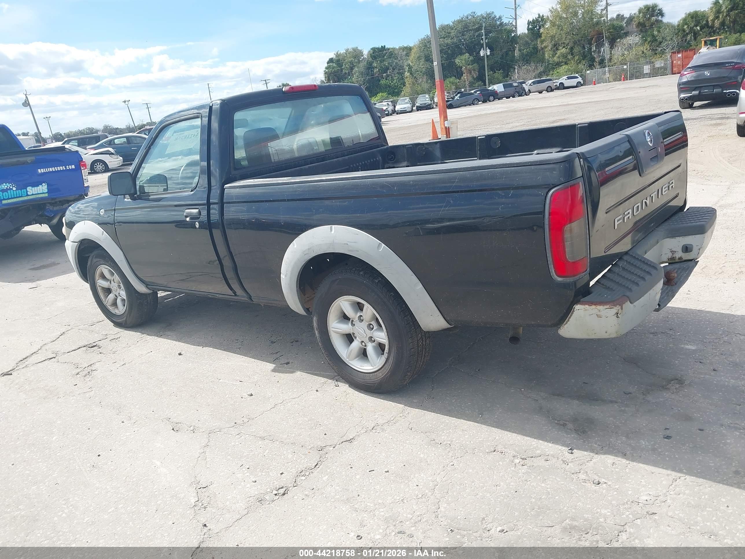 NISSAN FRONTIER image 3