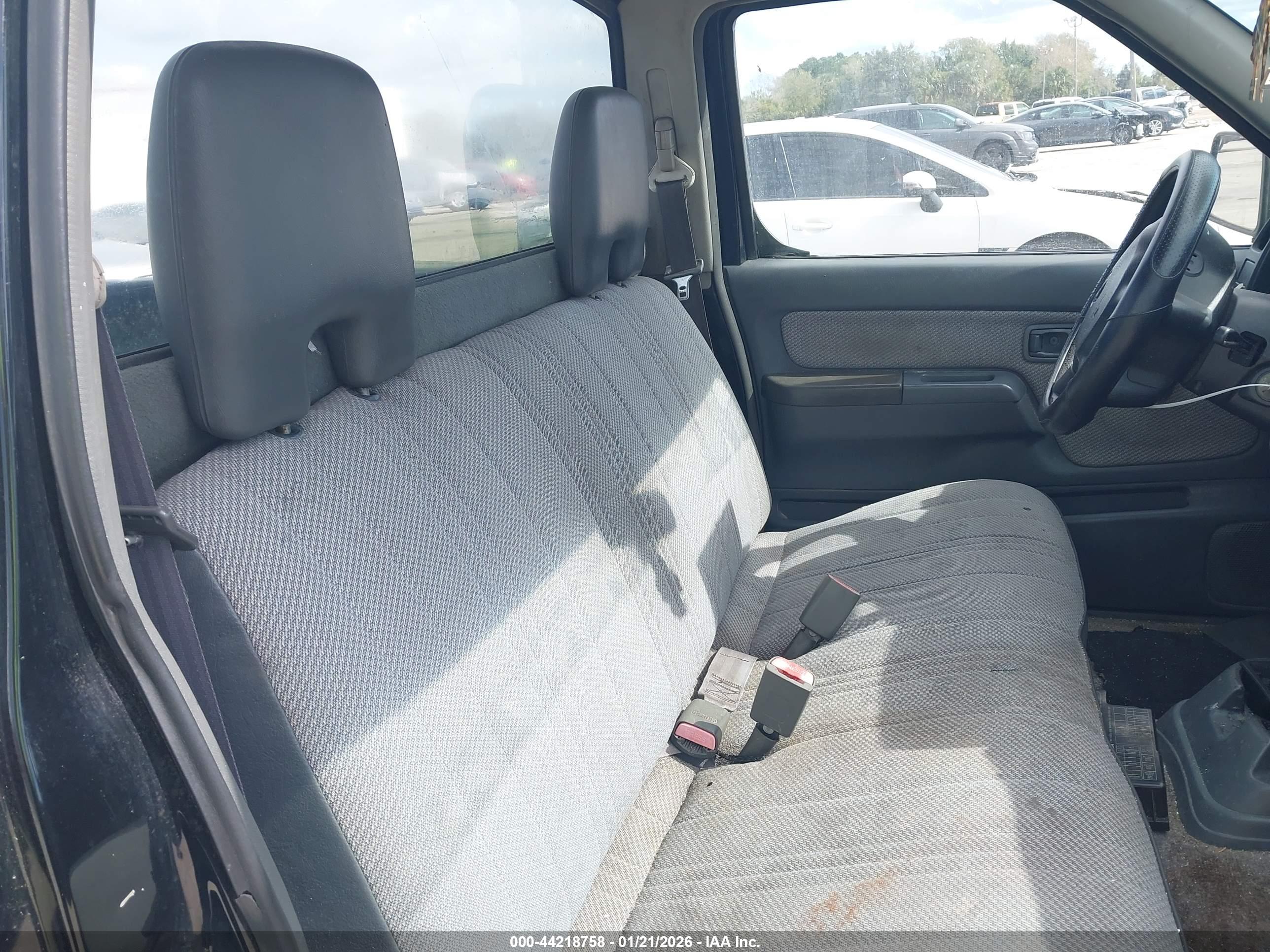 NISSAN FRONTIER image 8
