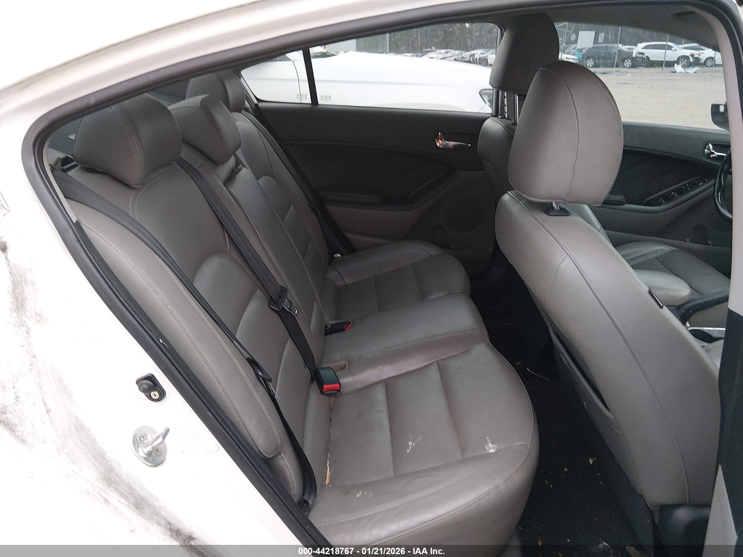 KIA FORTE image 8