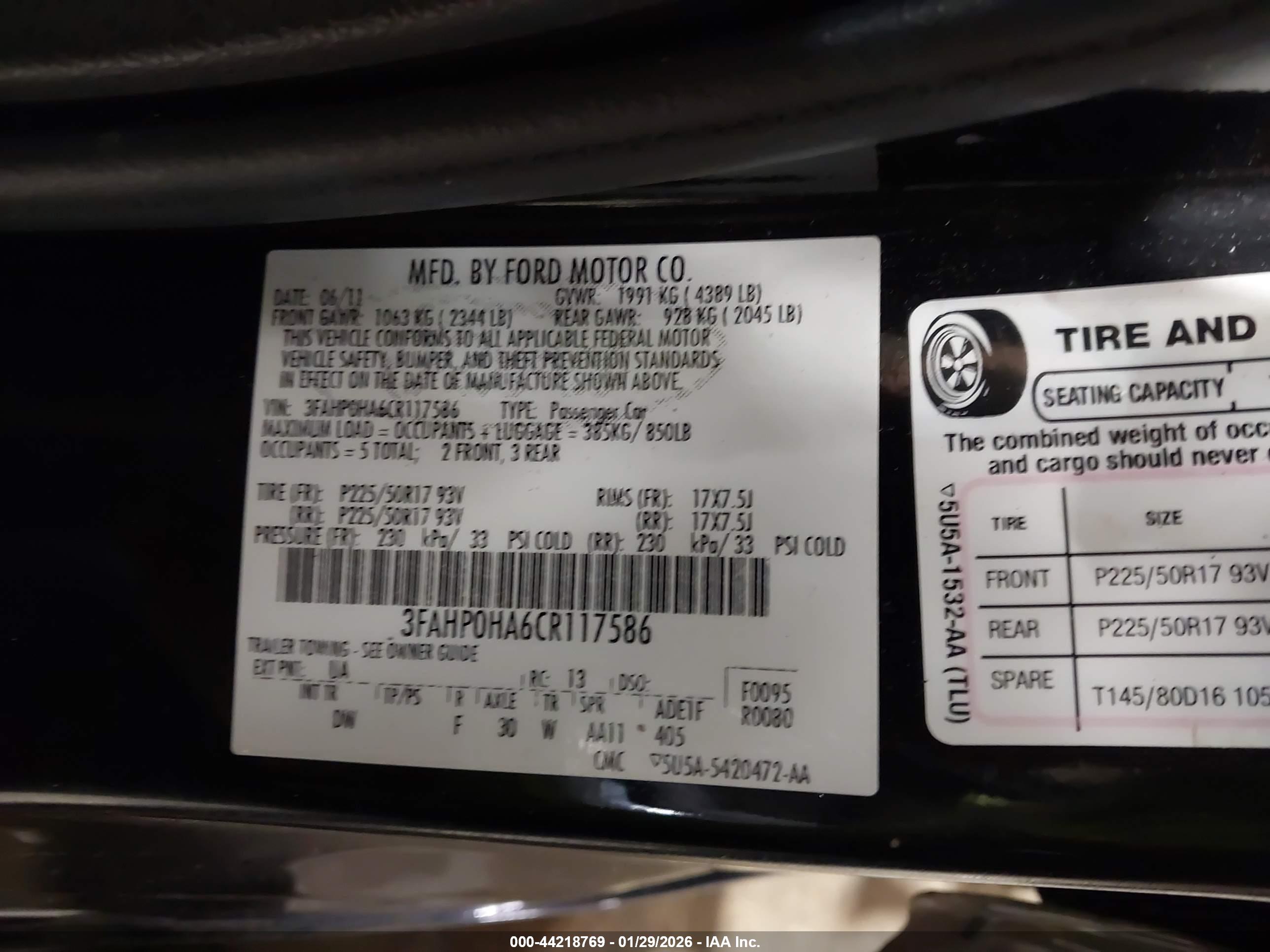 FORD FUSION image 9