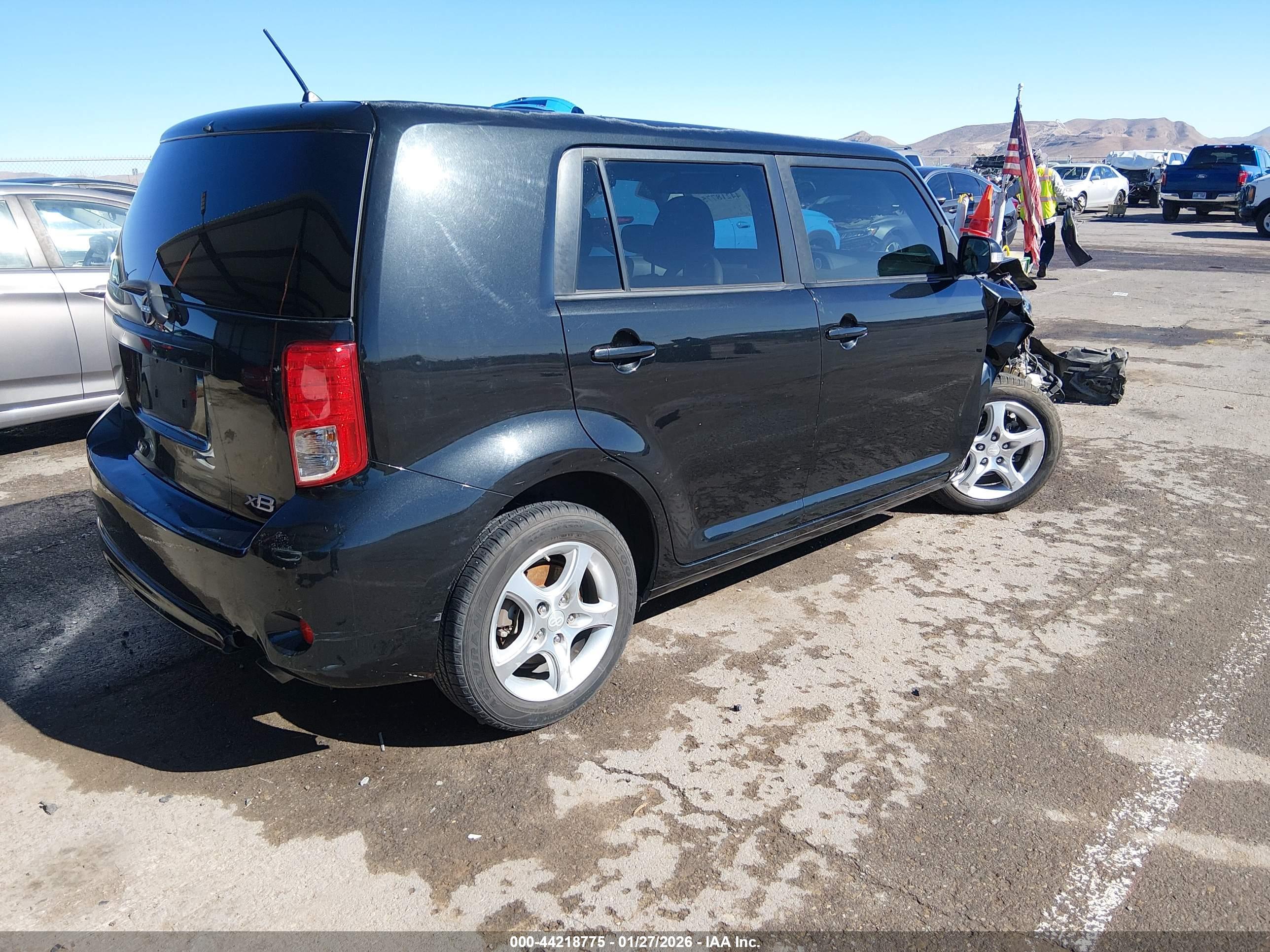 SCION XB image 4