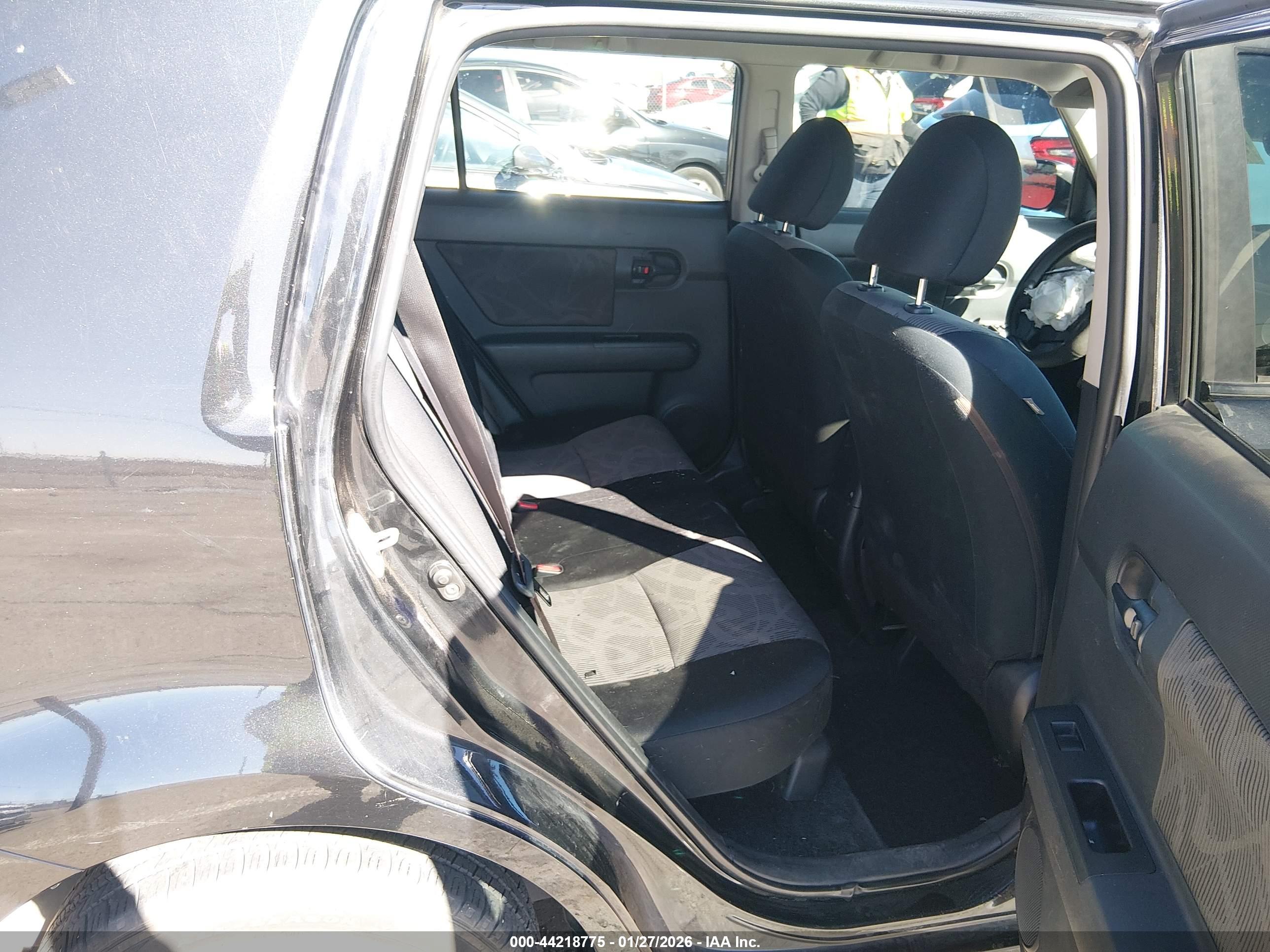 SCION XB image 8