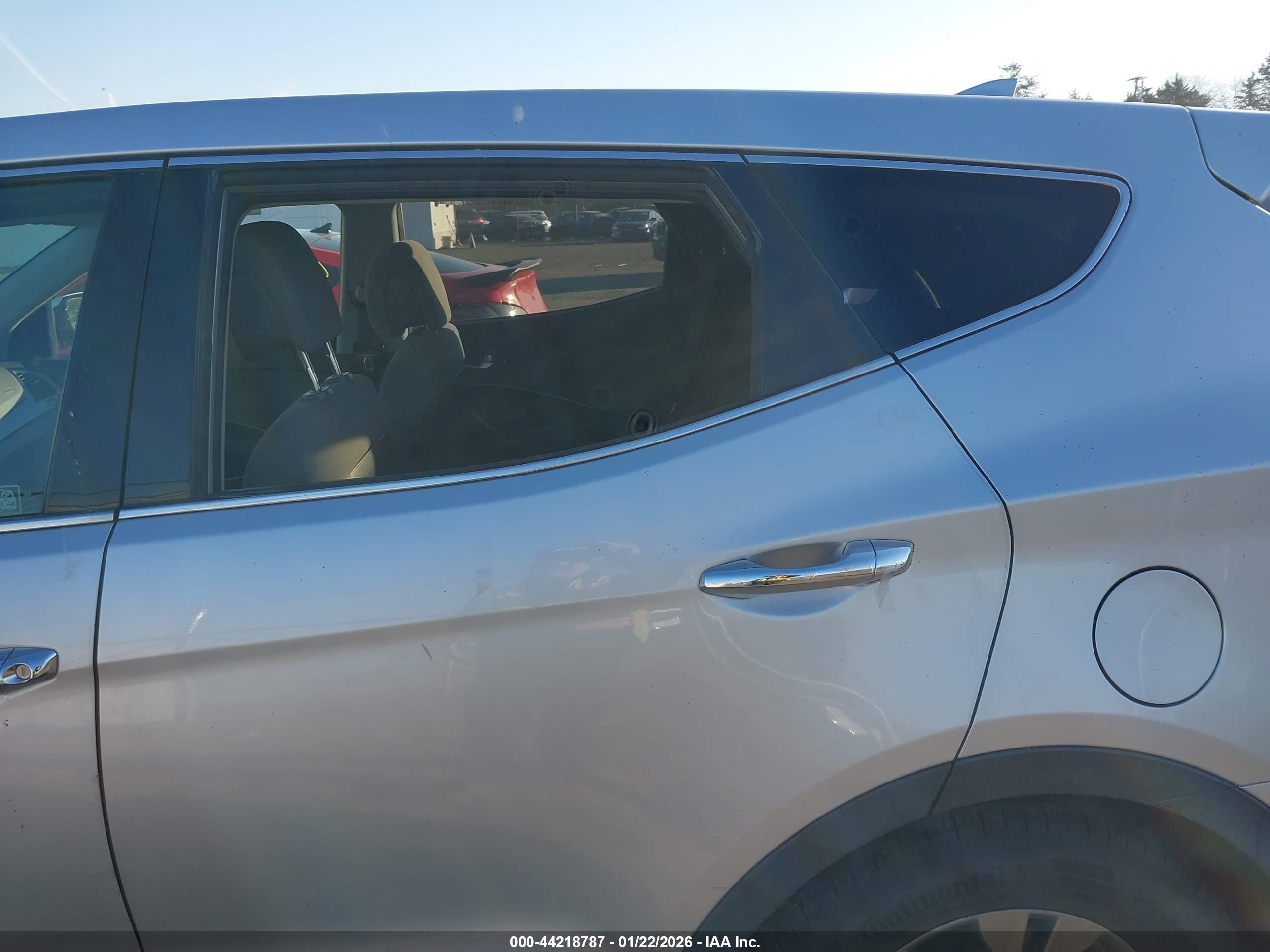 HYUNDAI SANTA image 6