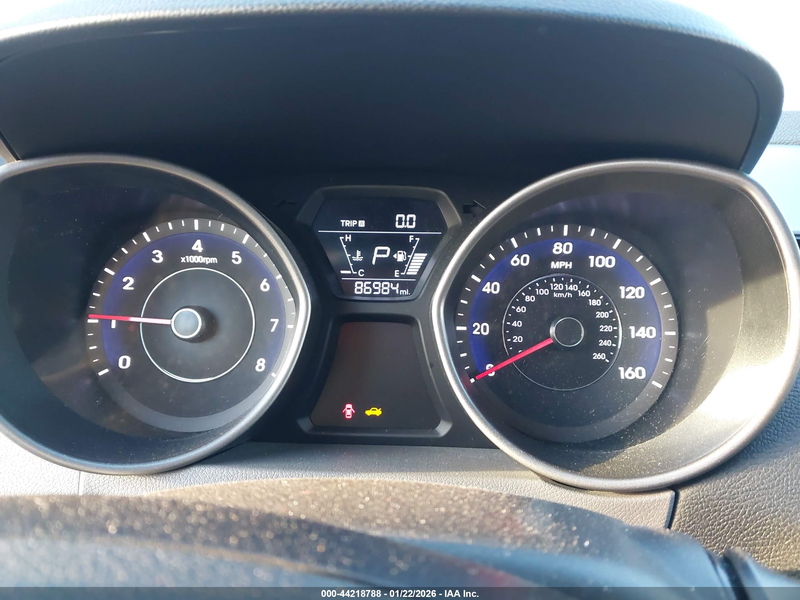 HYUNDAI ELANTRA image 7
