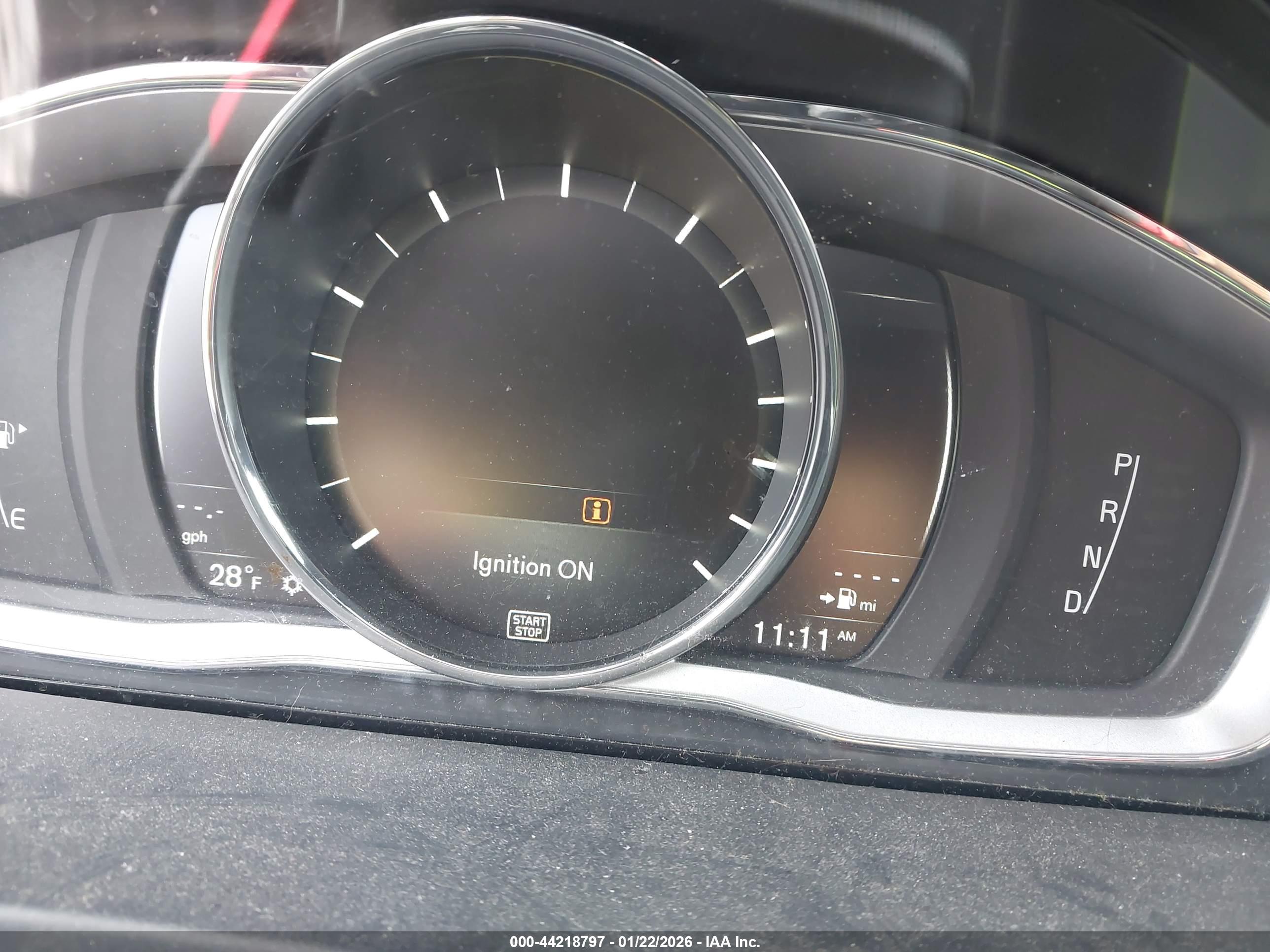 VOLVO V60 image 7