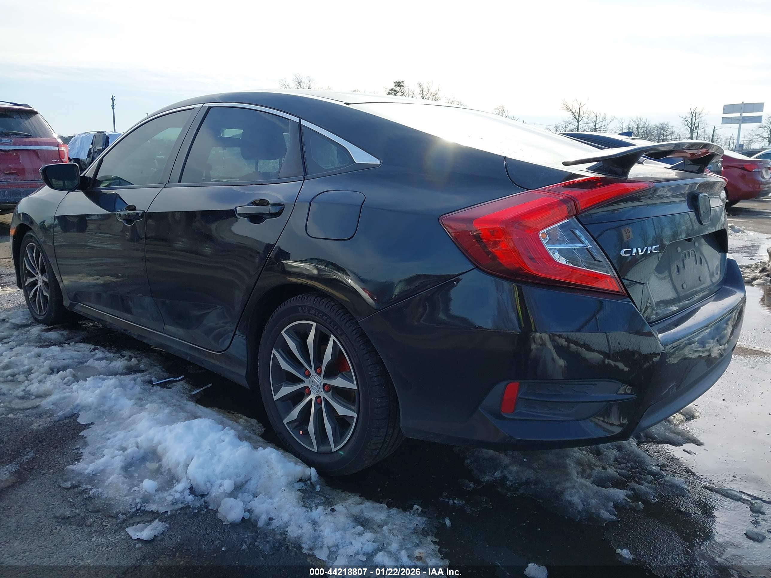 HONDA CIVIC image 3