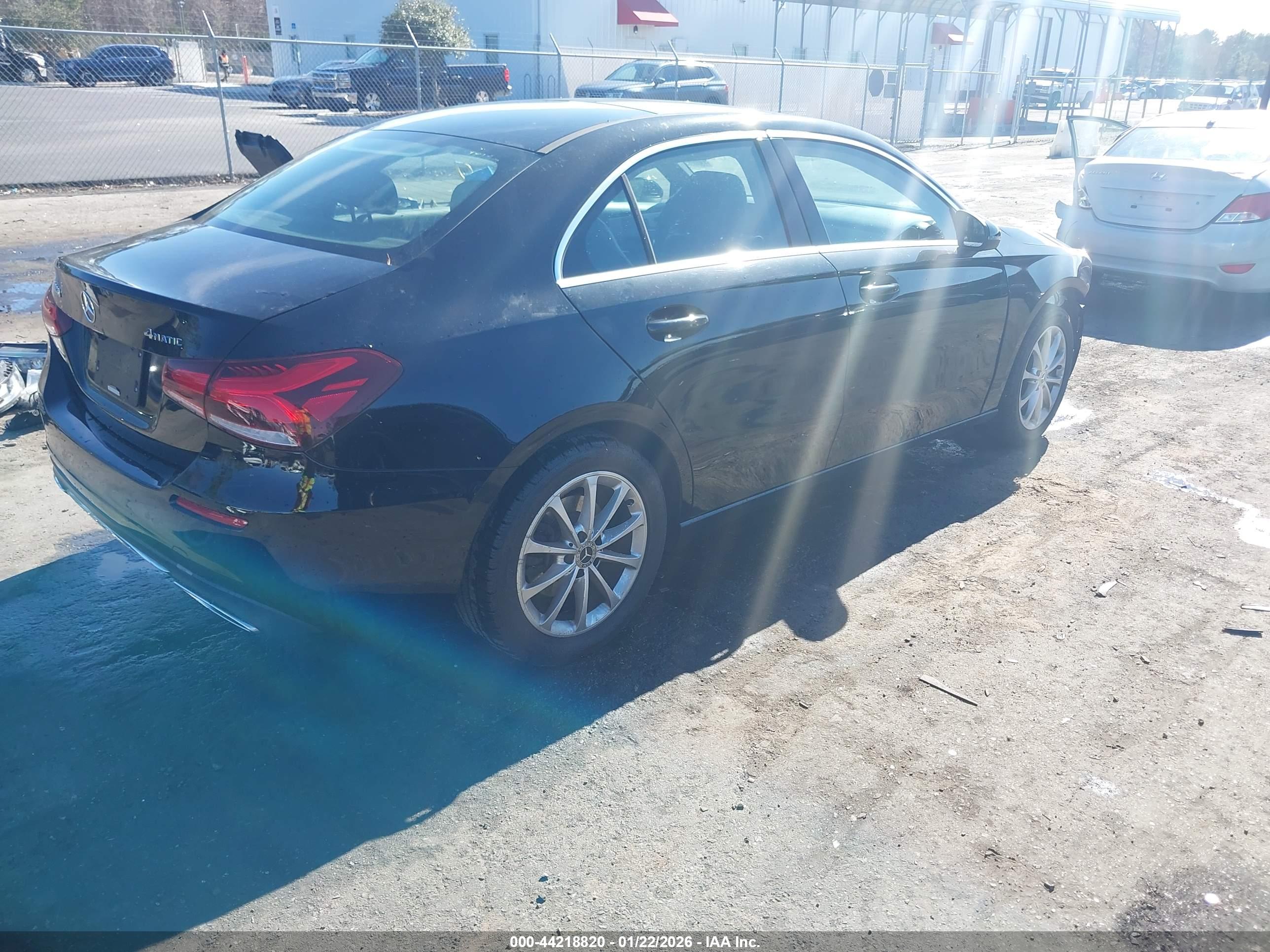 MERCEDES-BENZ A image 4