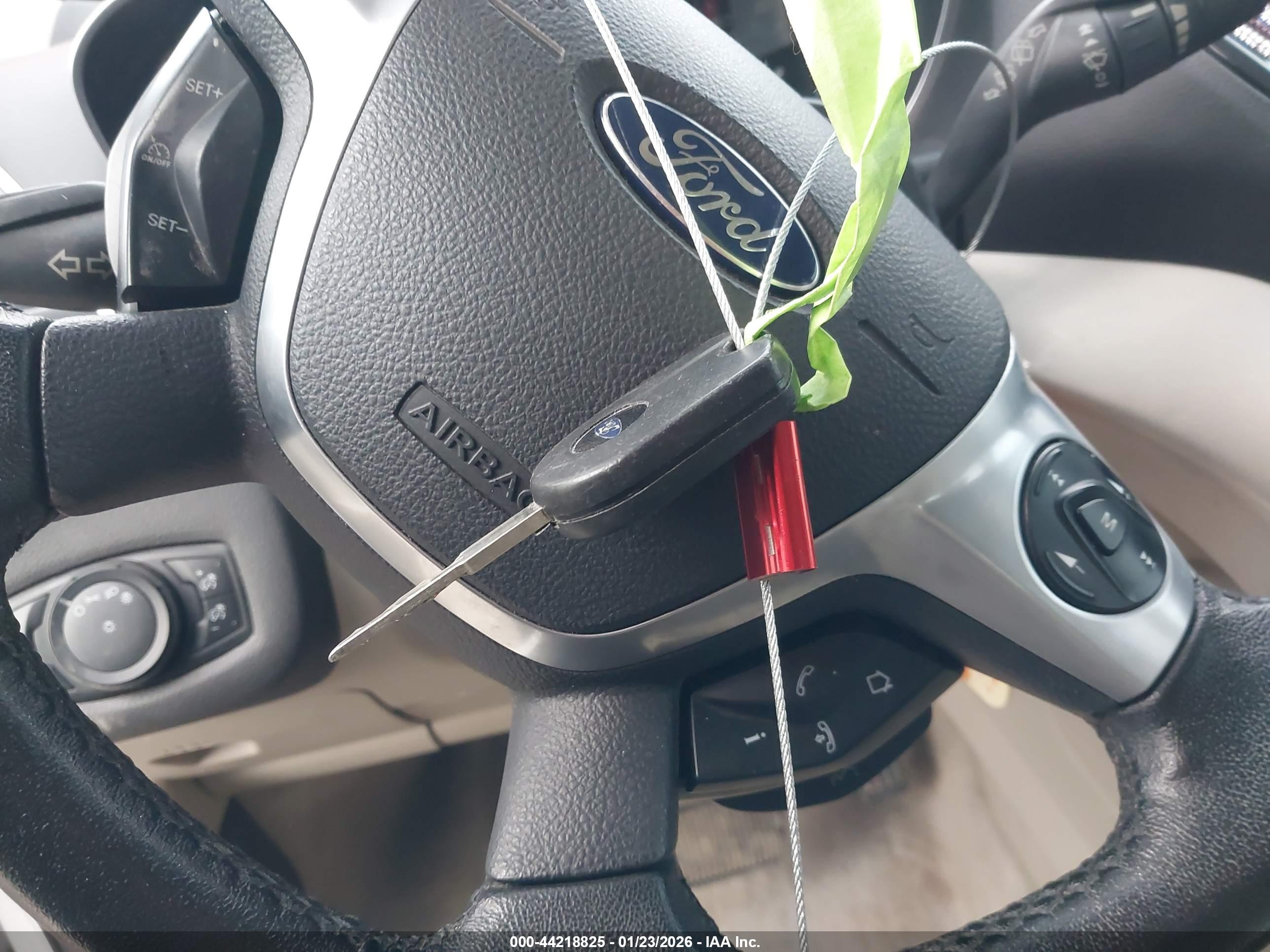 FORD ESCAPE image 11