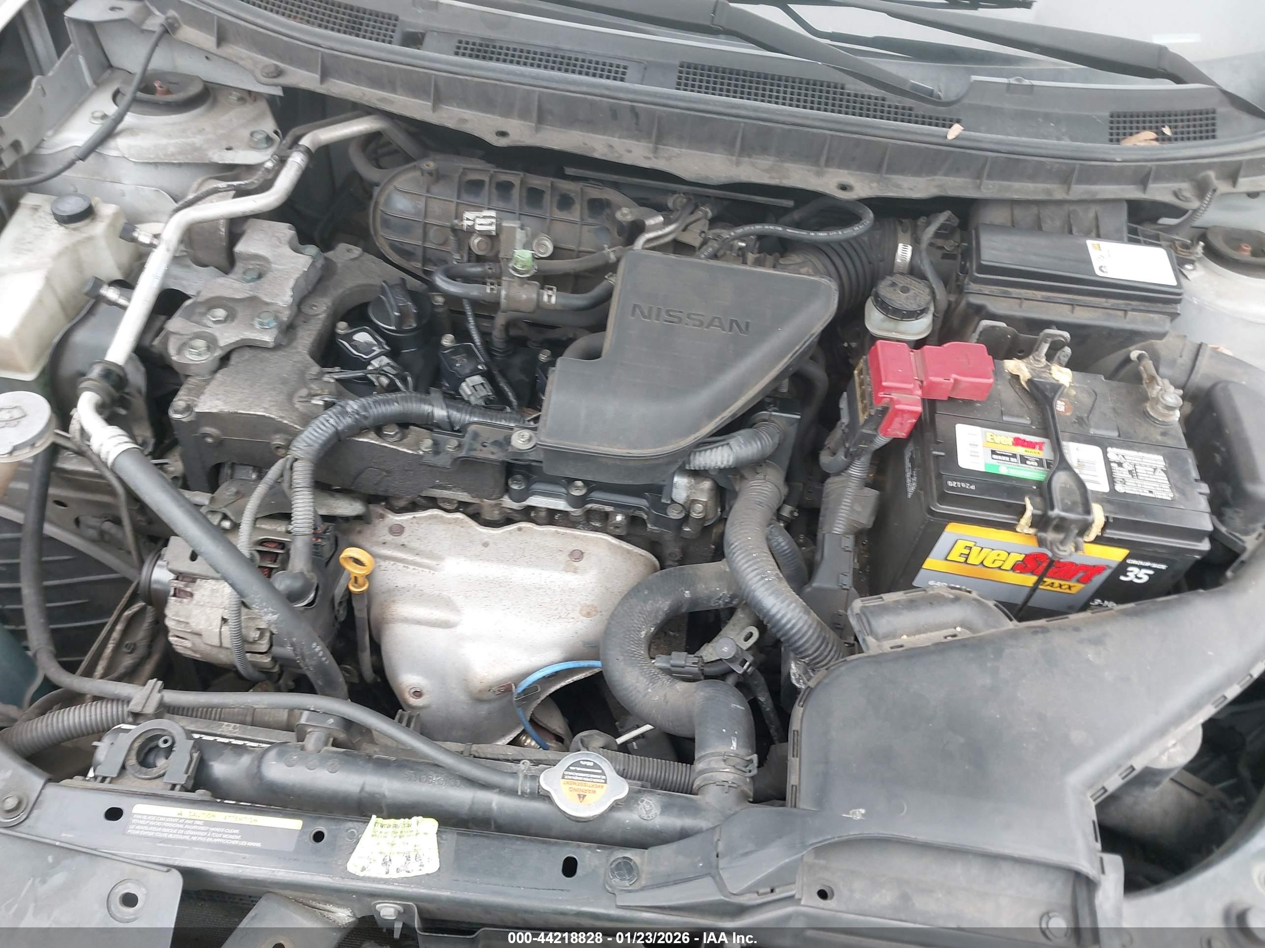 NISSAN ROGUE image 10
