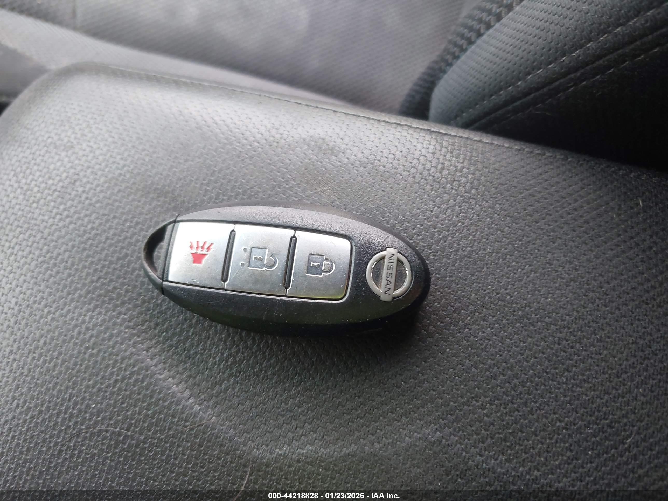 NISSAN ROGUE image 11
