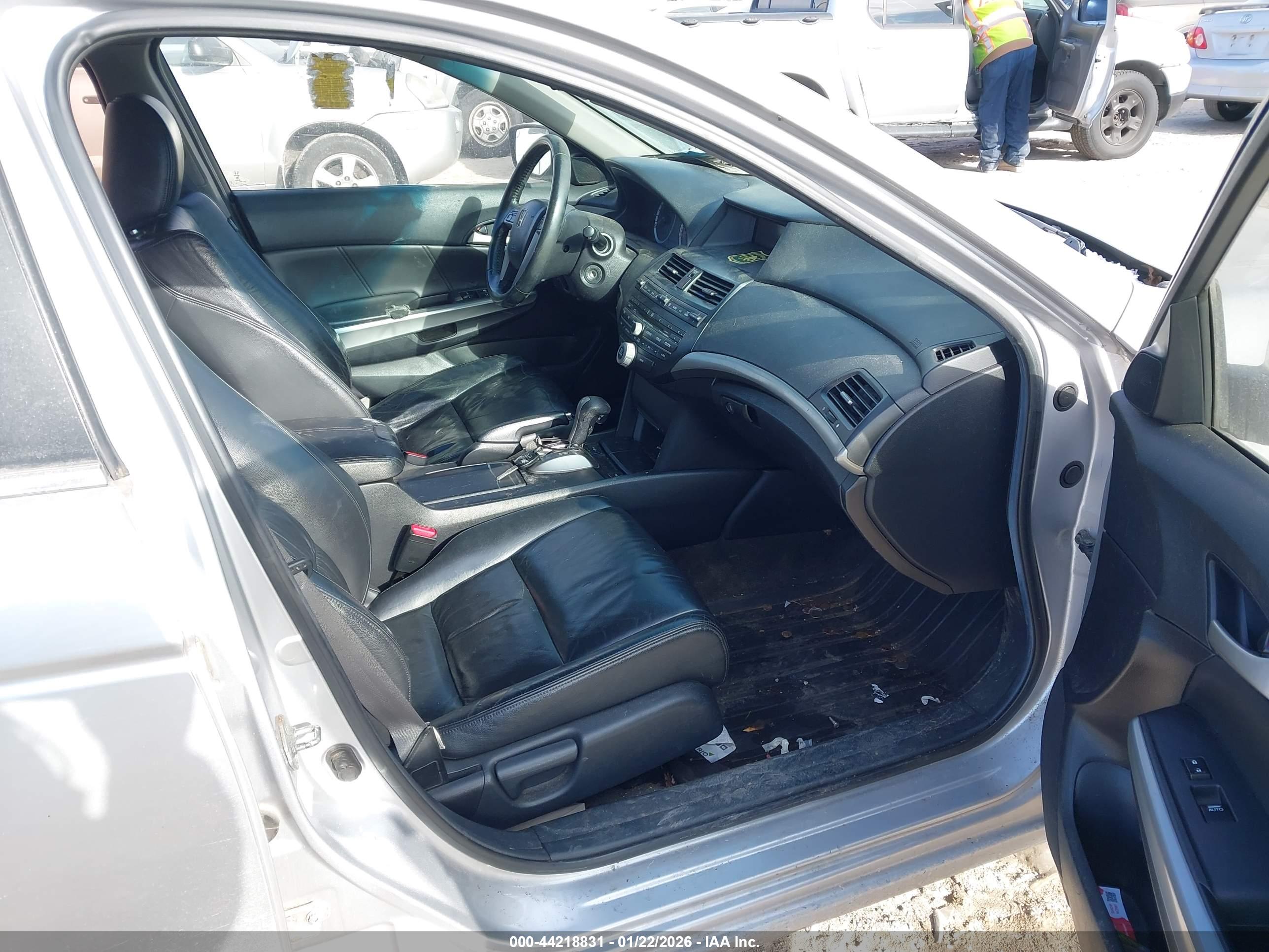 HONDA ACCORD image 5