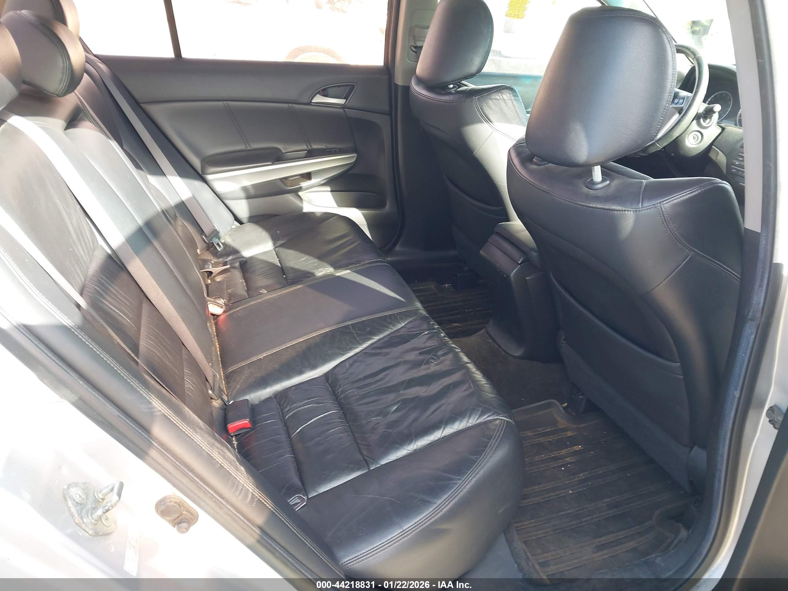 HONDA ACCORD image 8