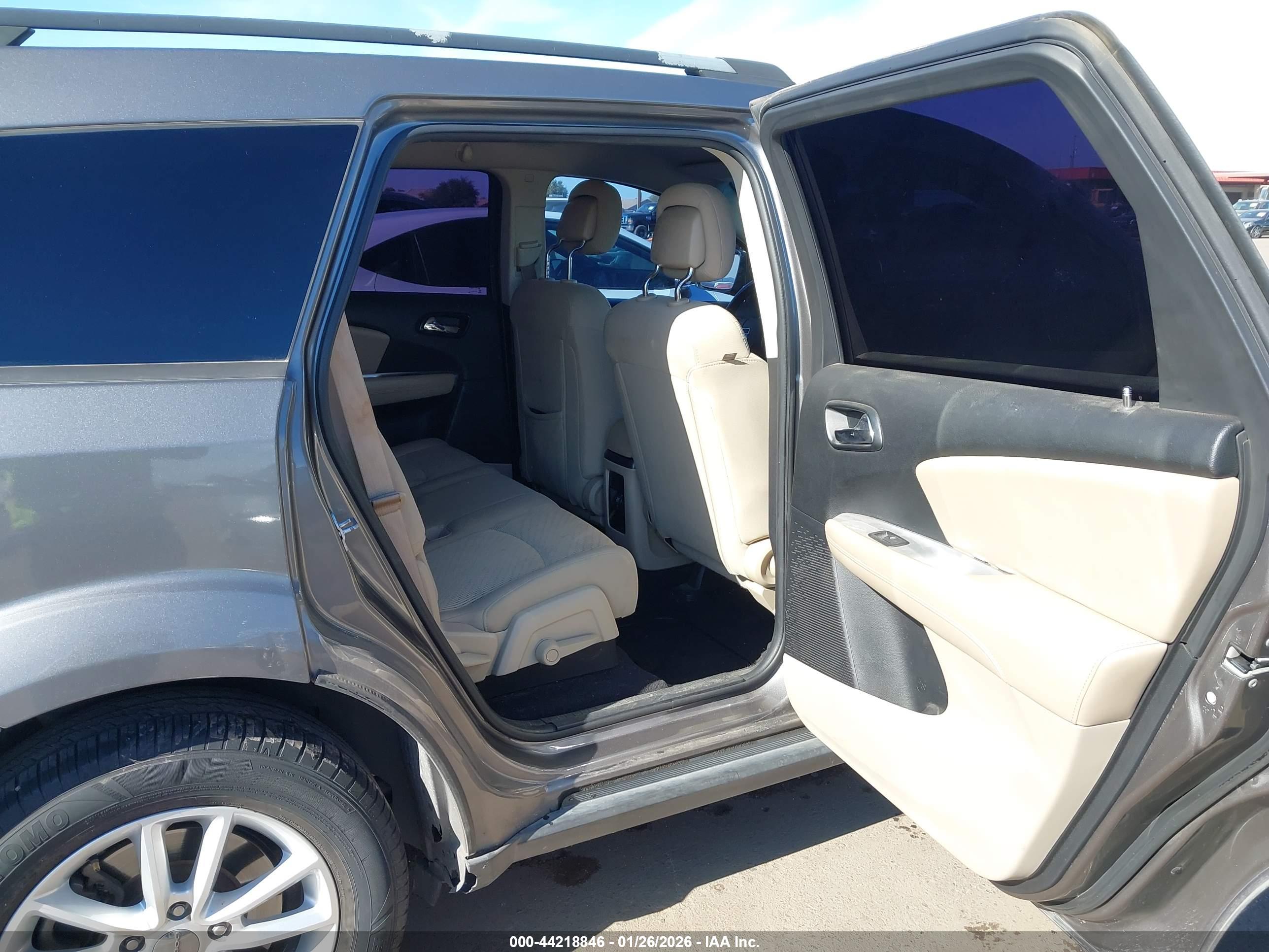 DODGE JOURNEY image 8