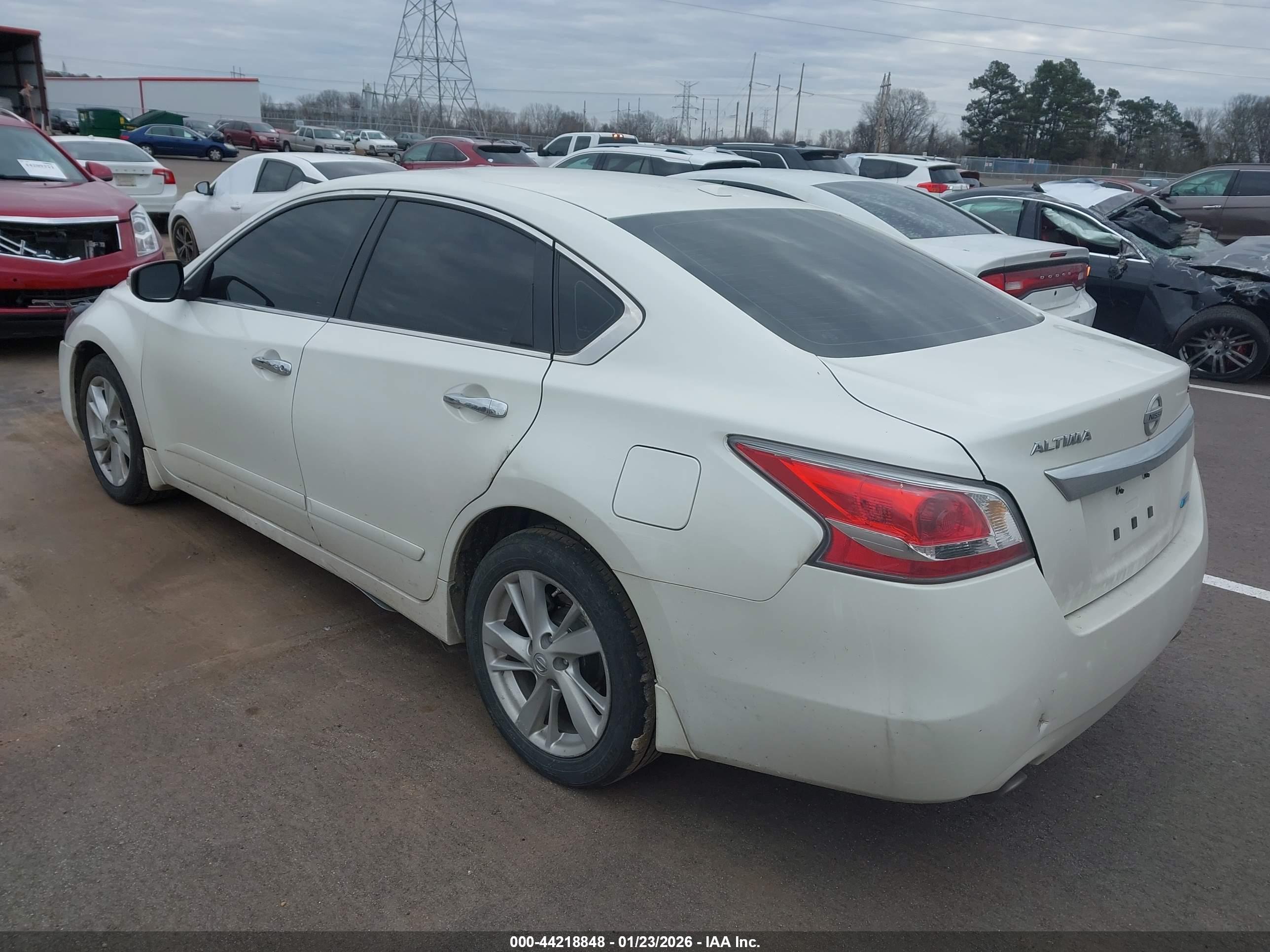 NISSAN ALTIMA image 3