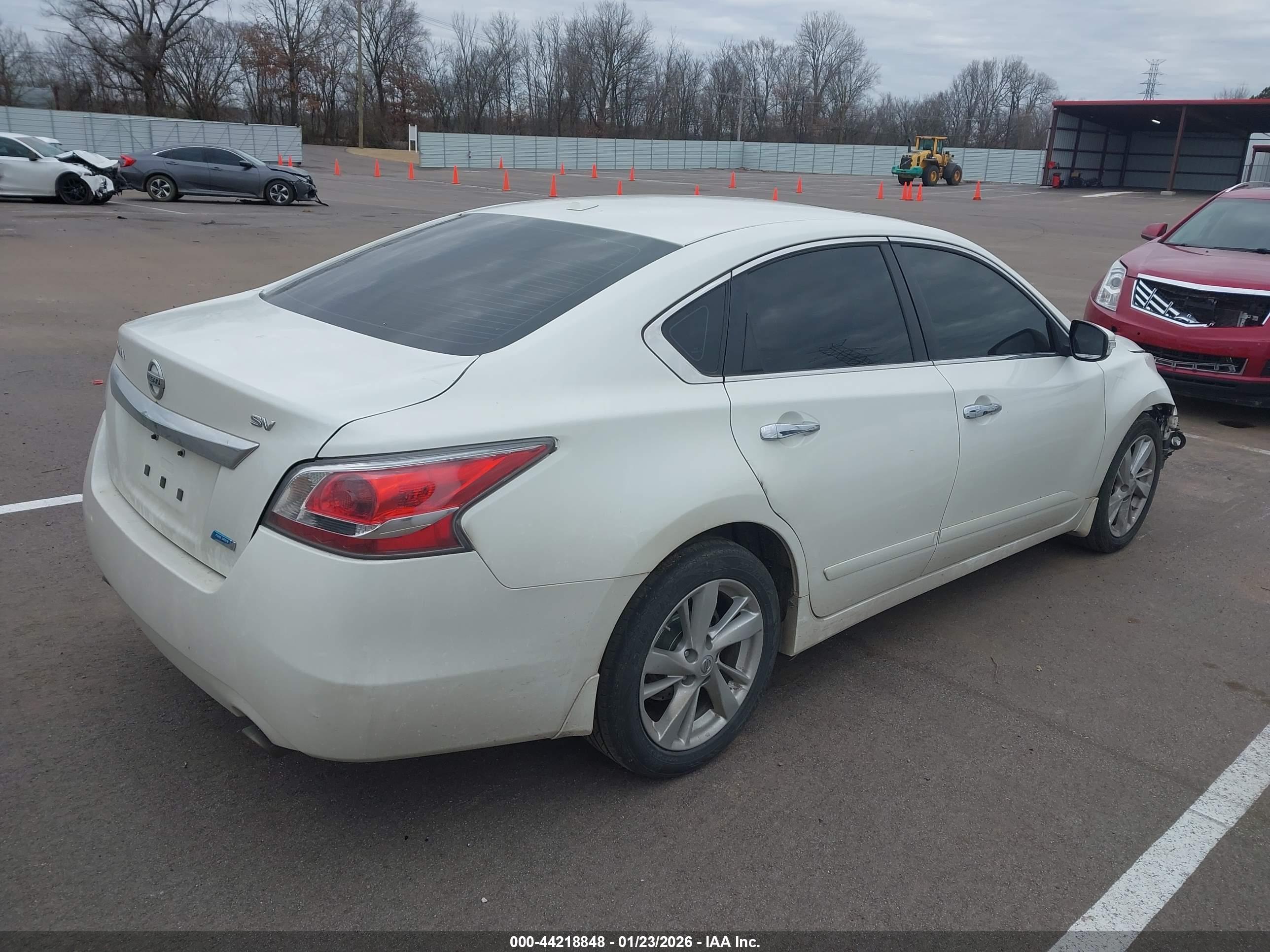 NISSAN ALTIMA image 4