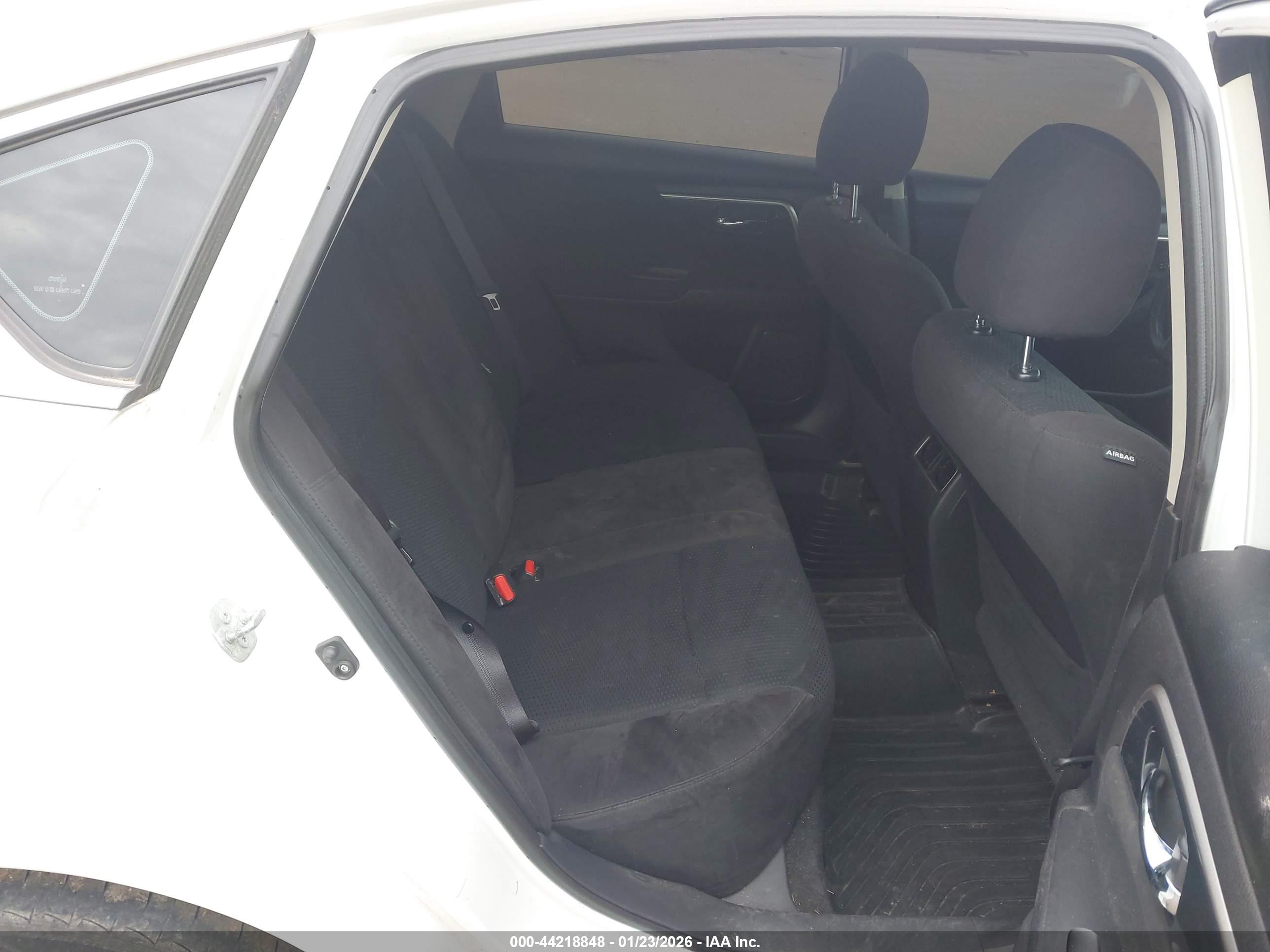 NISSAN ALTIMA image 8