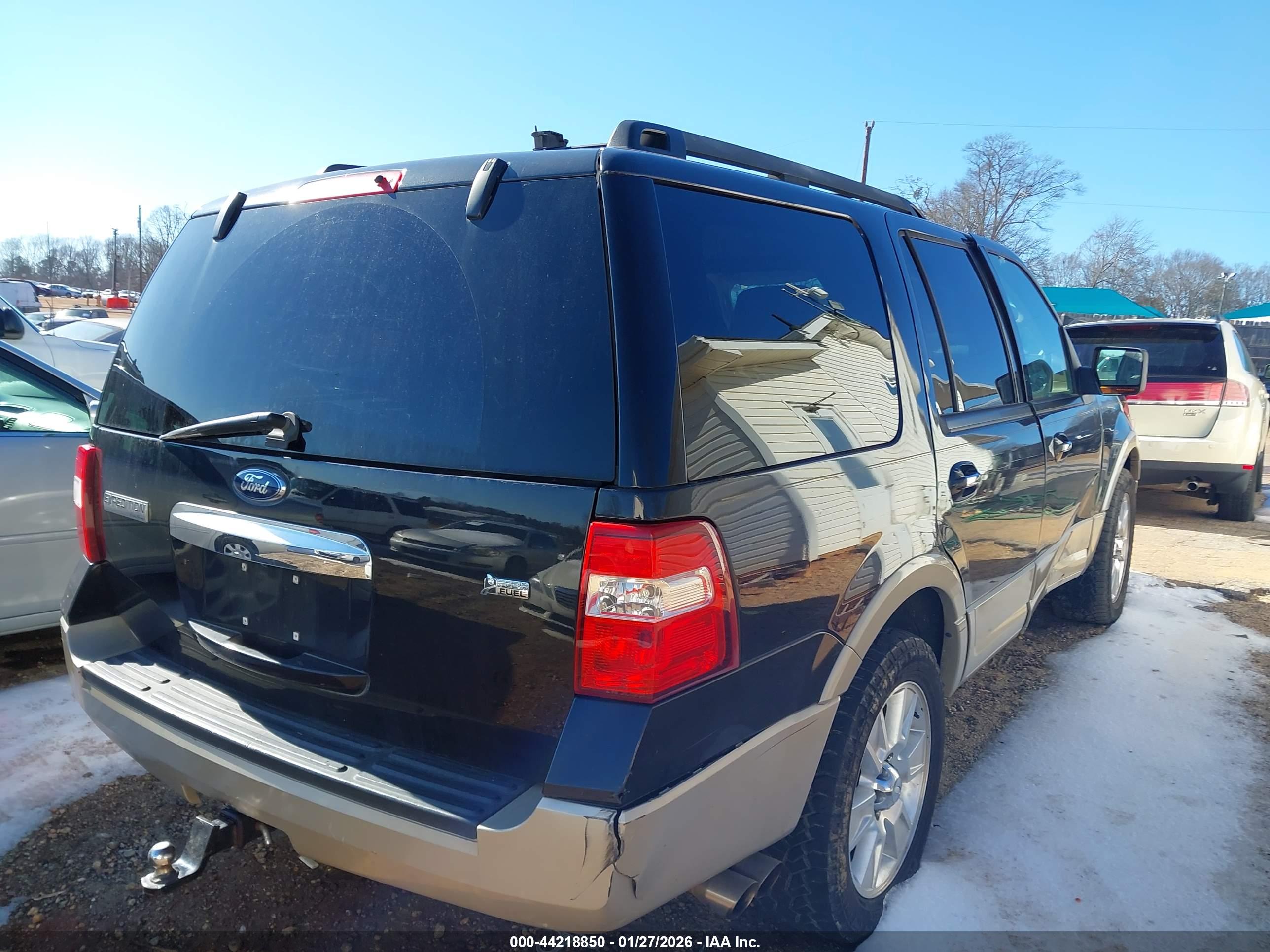 FORD EXPEDITION image 4