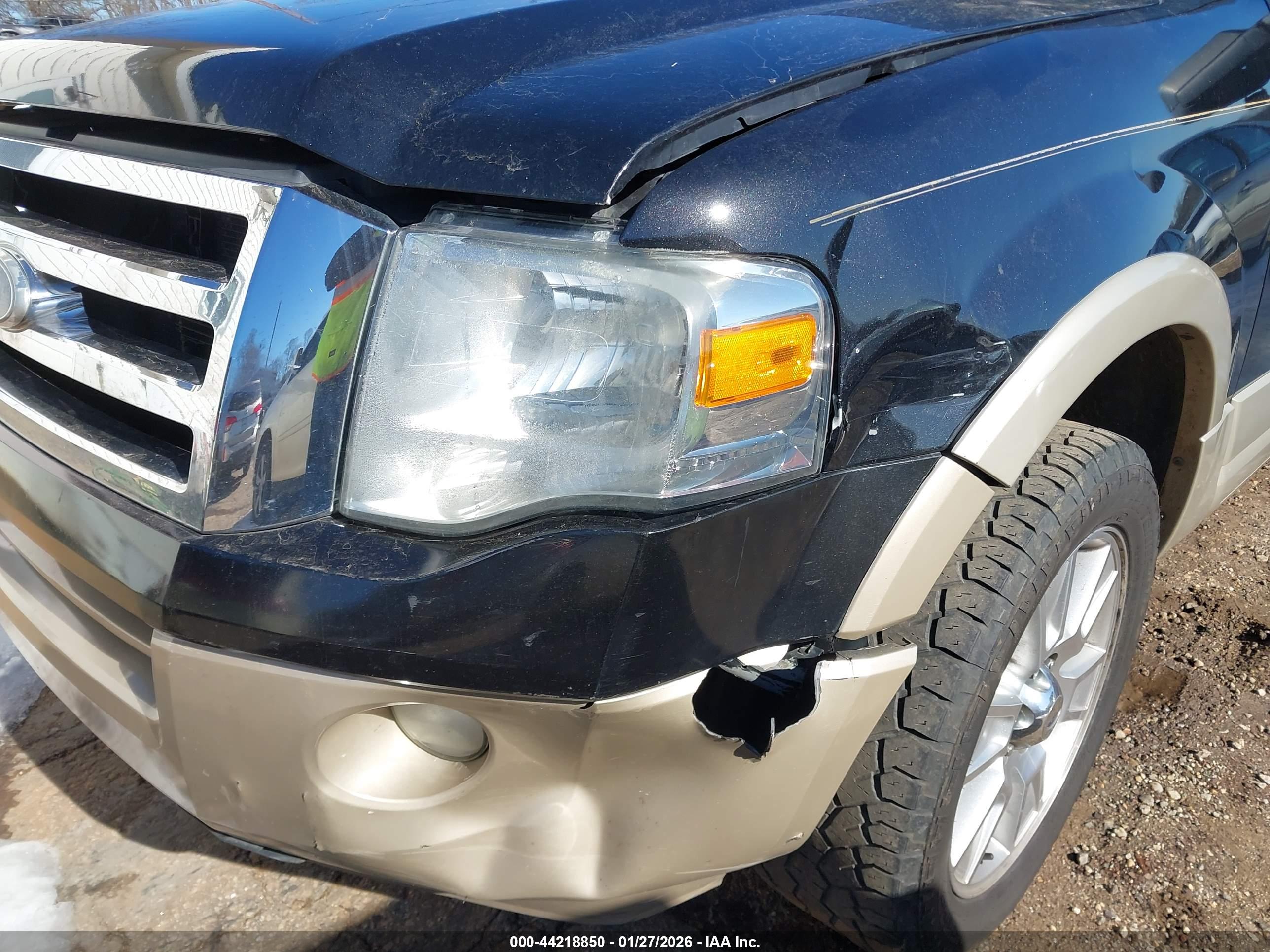 FORD EXPEDITION image 6