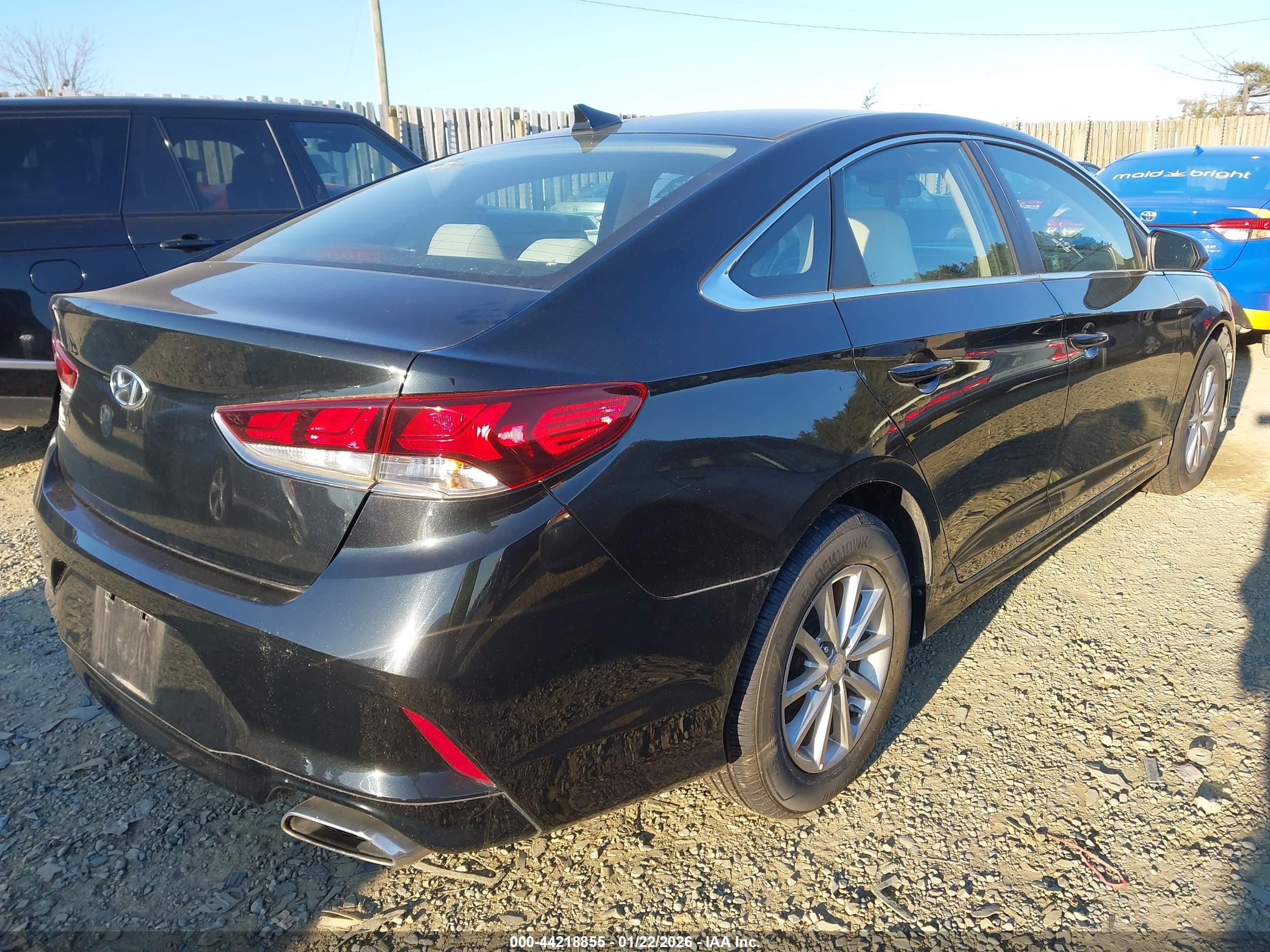 HYUNDAI SONATA image 4