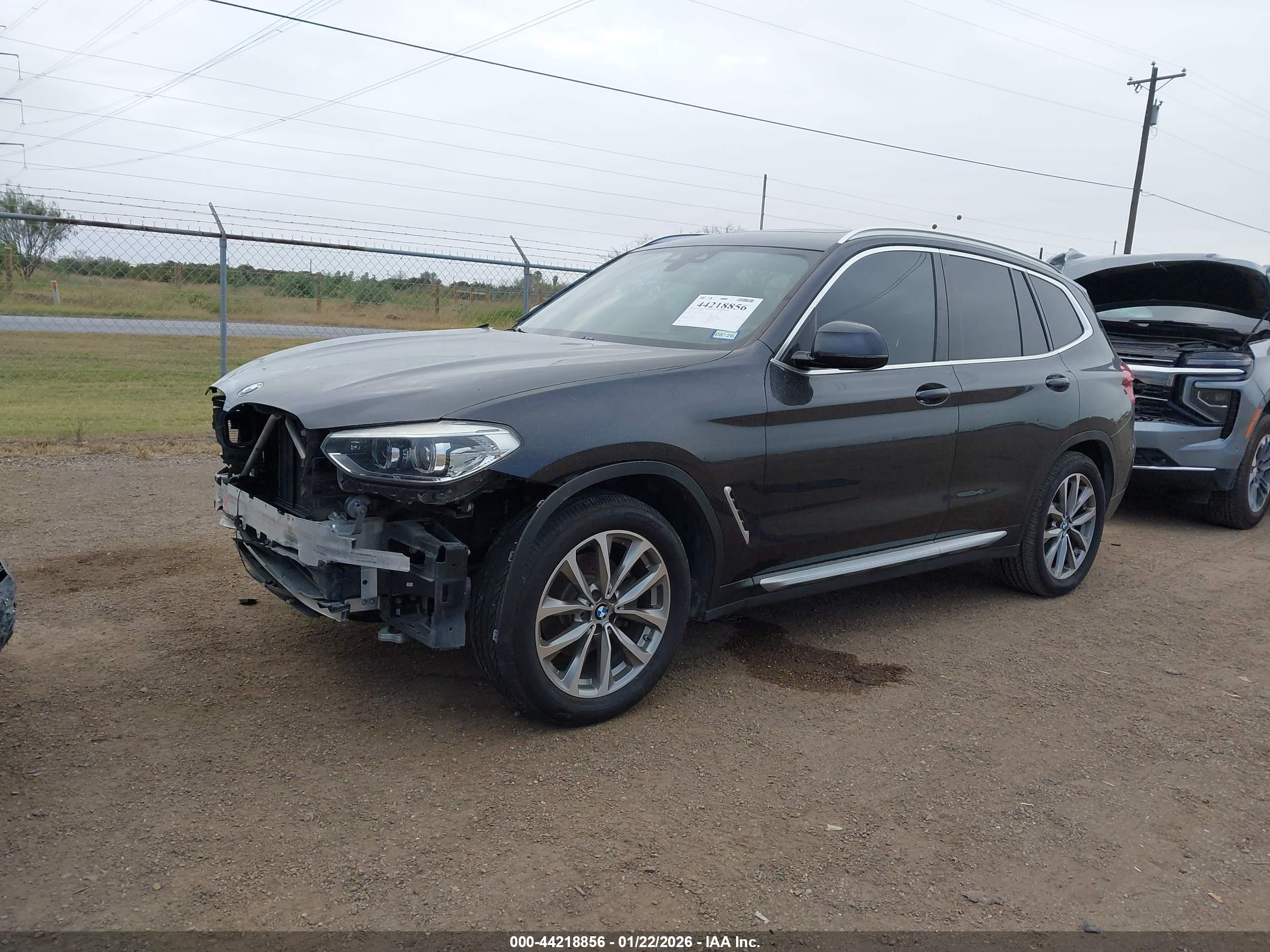 BMW X3 image 2