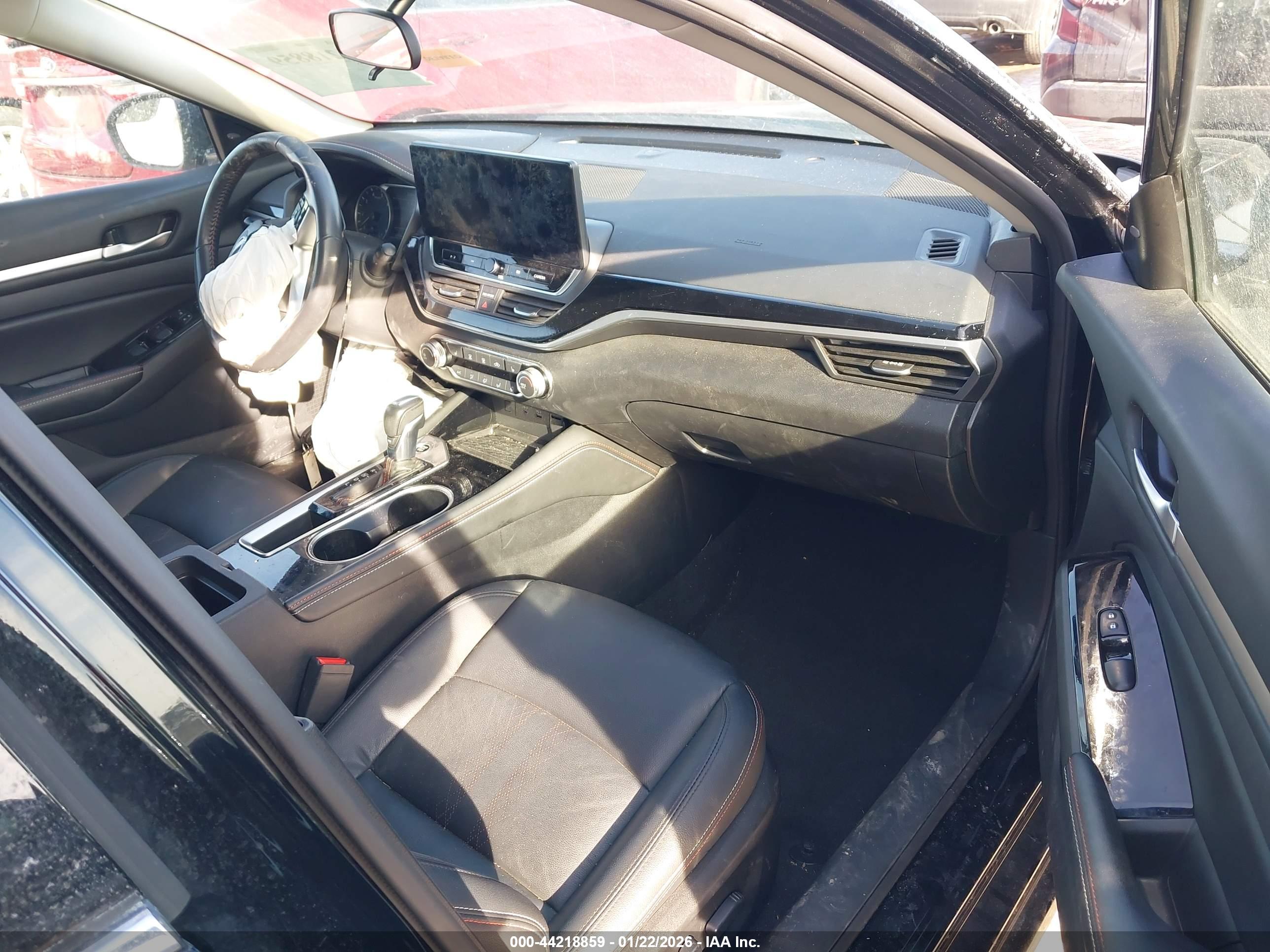 NISSAN ALTIMA image 5