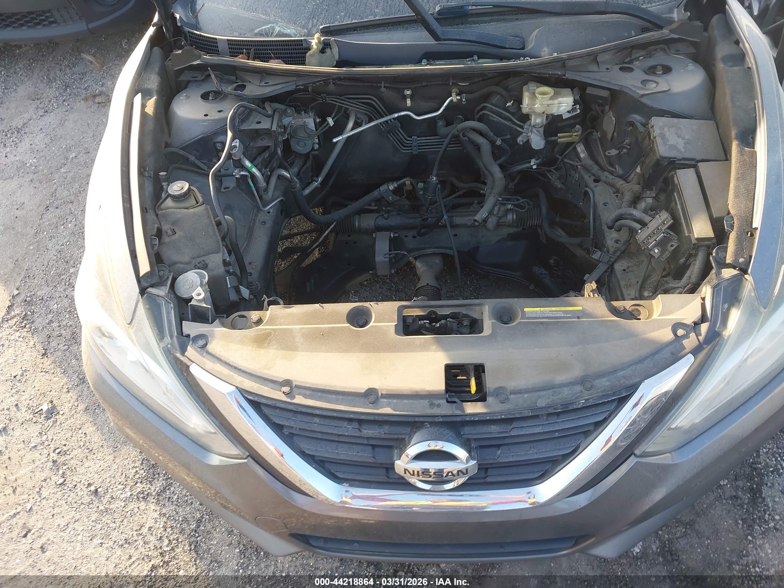 NISSAN ALTIMA image 10