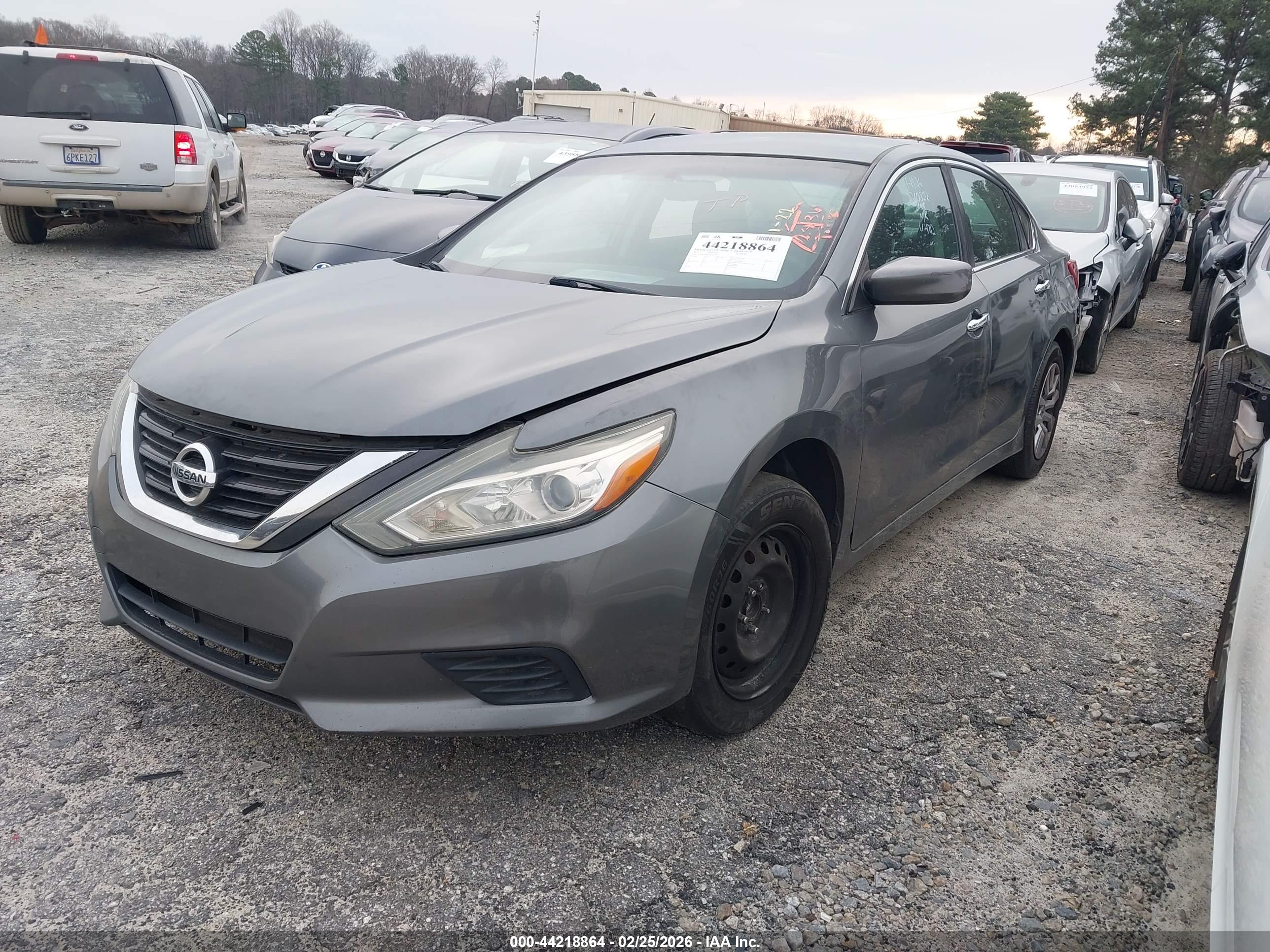 NISSAN ALTIMA image 2