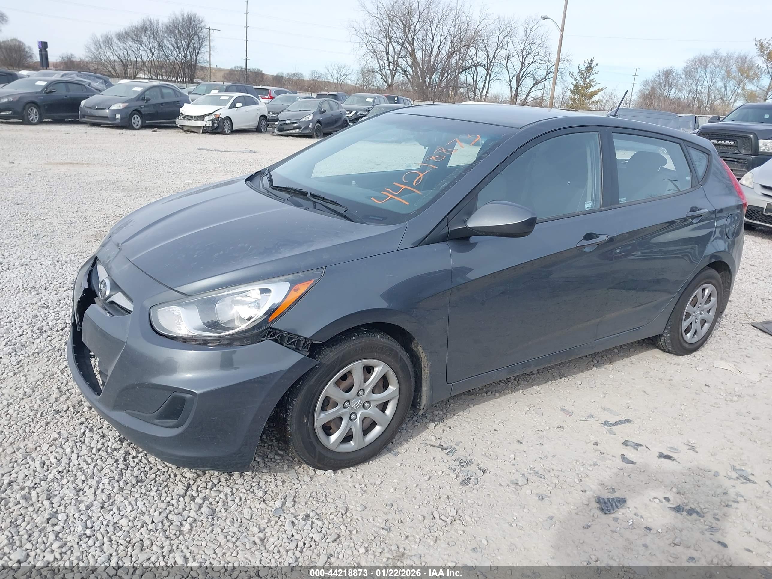 HYUNDAI ACCENT image 2