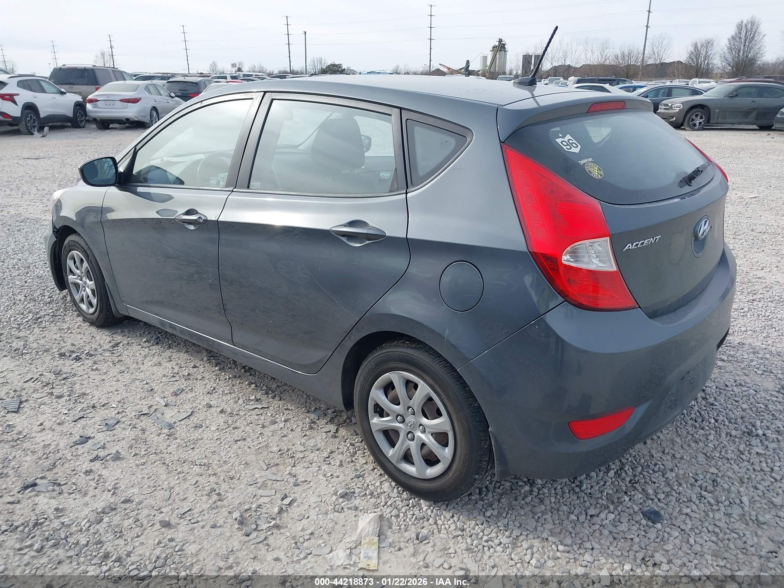 HYUNDAI ACCENT image 3