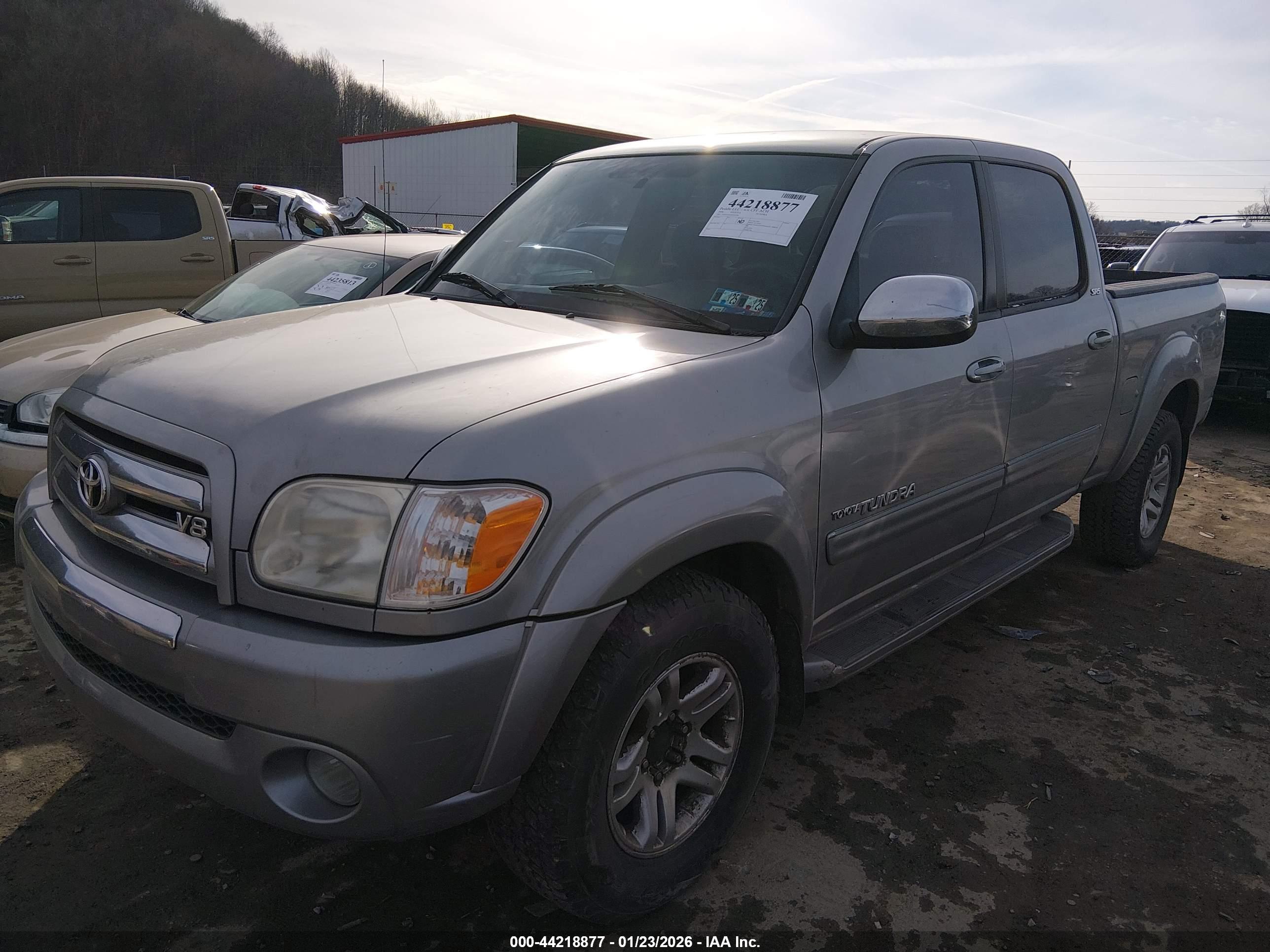 TOYOTA TUNDRA image 2