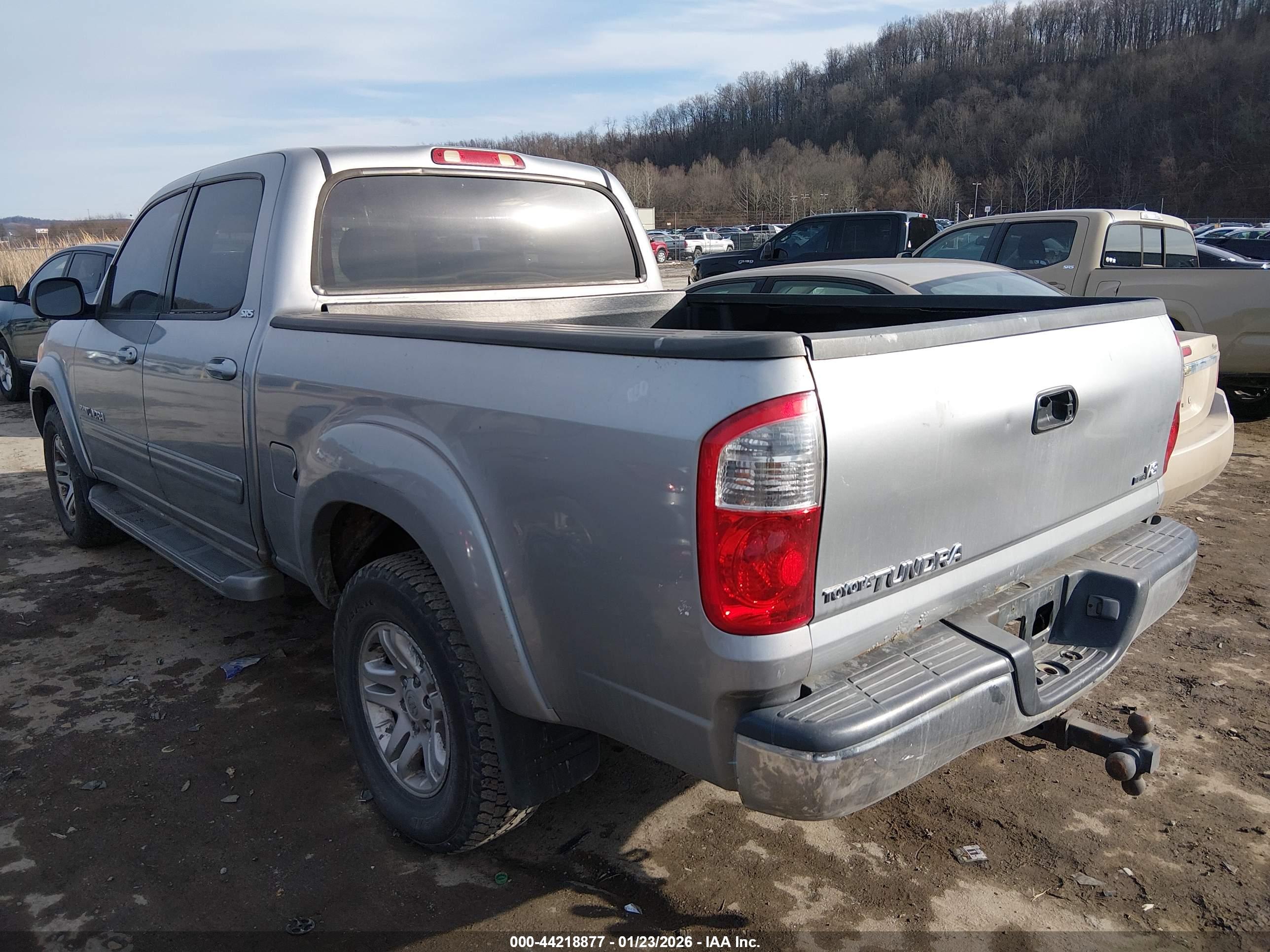 TOYOTA TUNDRA image 3