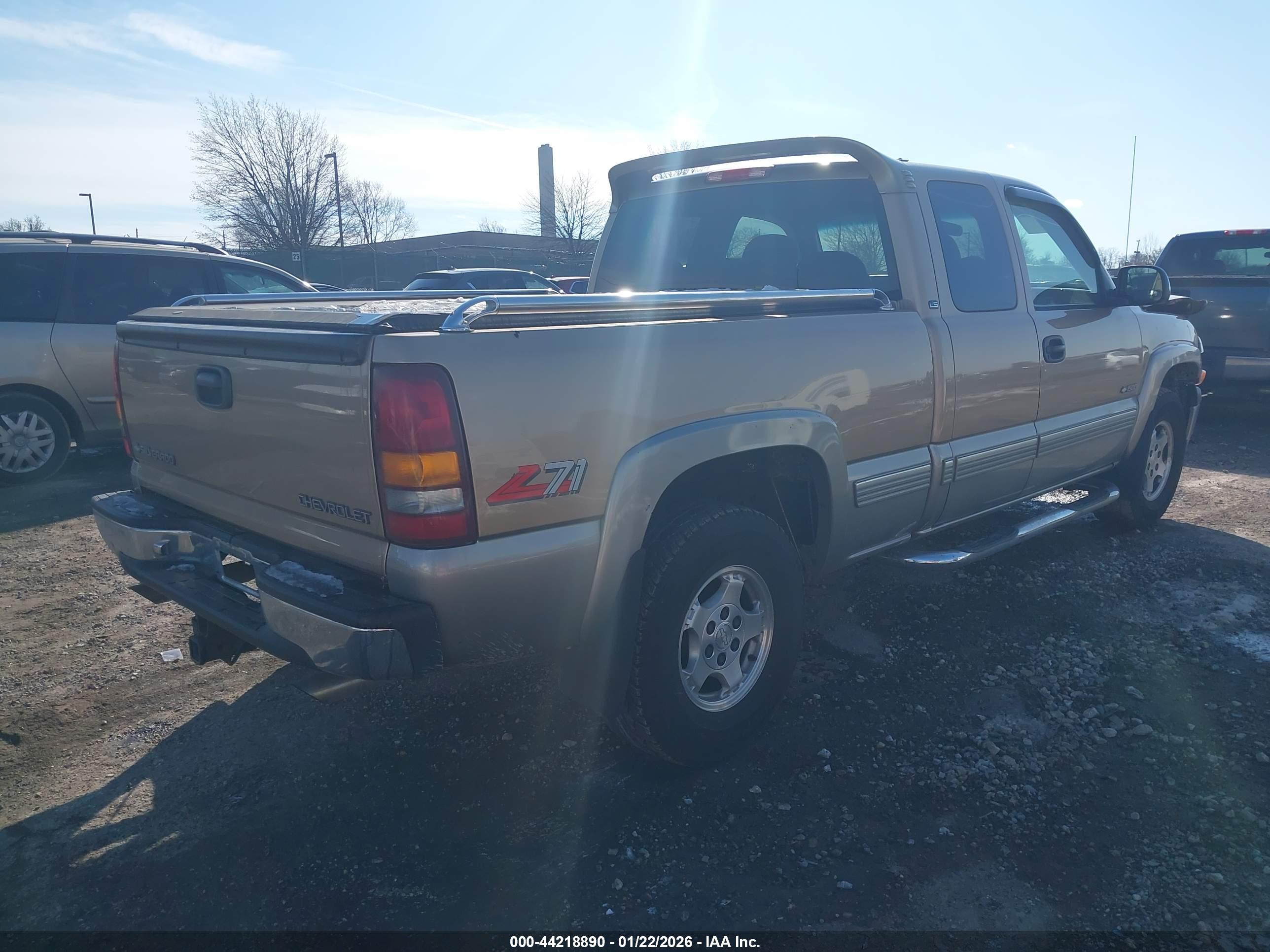 CHEVROLET SILVERADO image 4