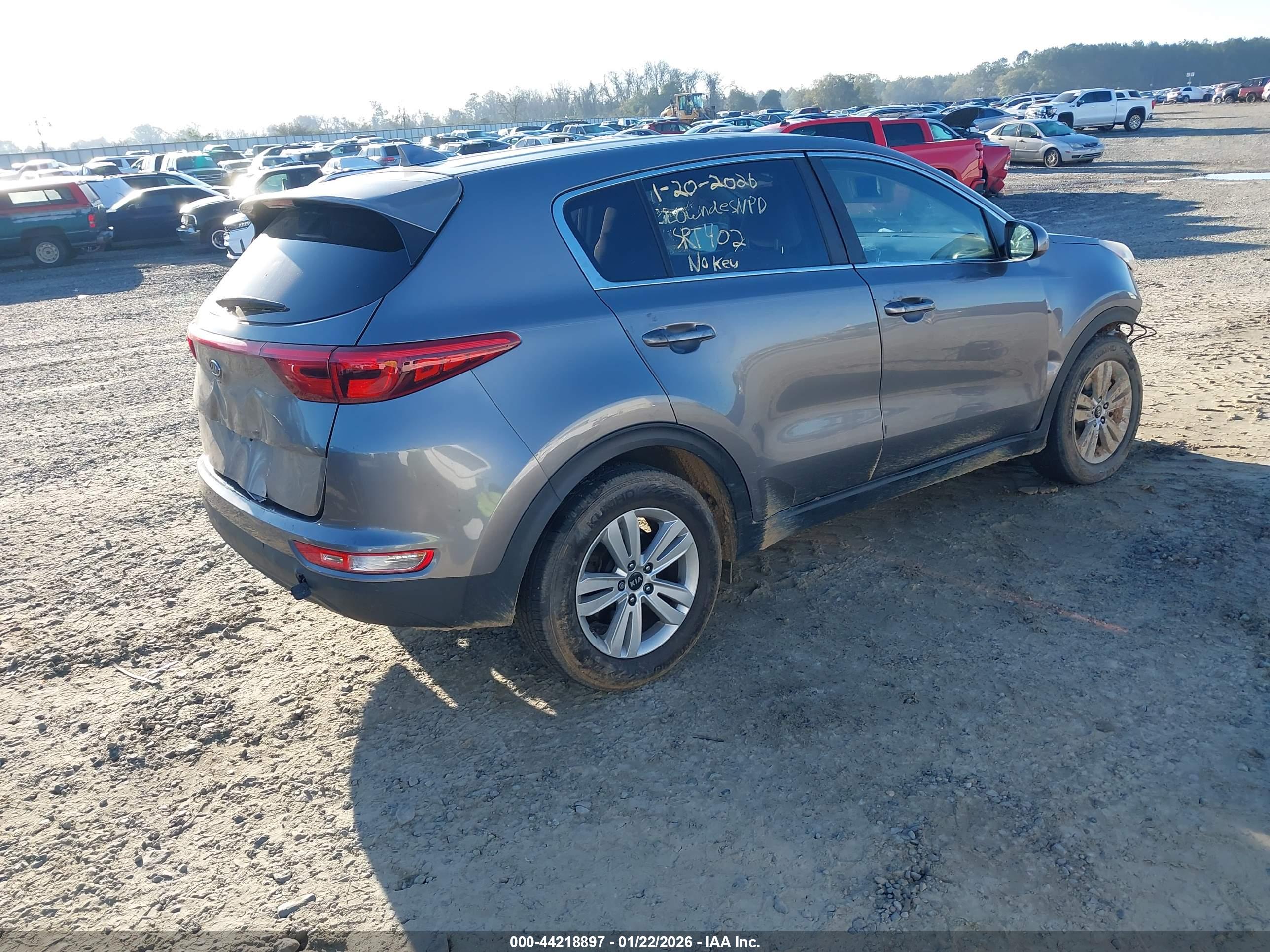 KIA SPORTAGE image 4