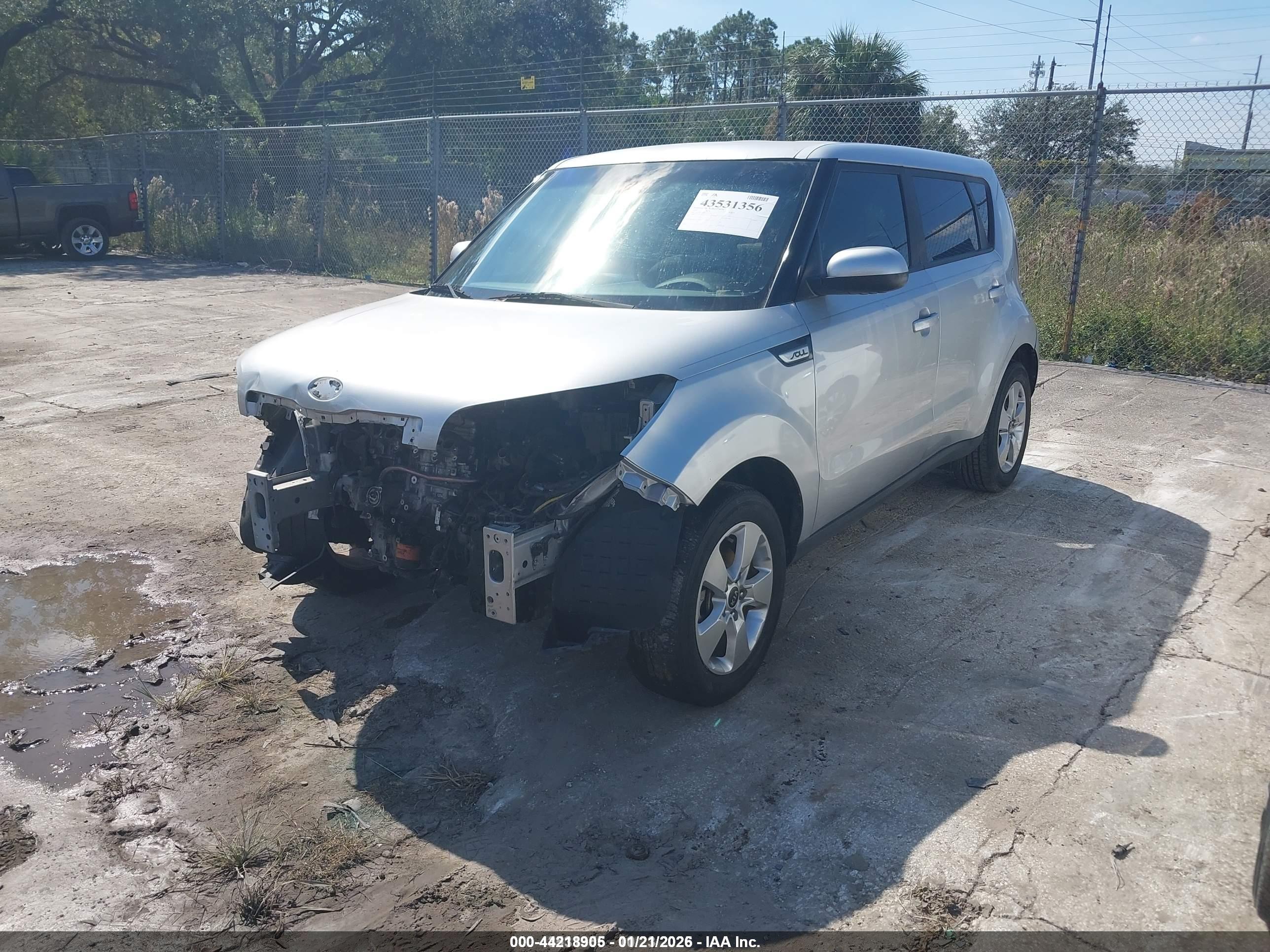 KIA SOUL image 2