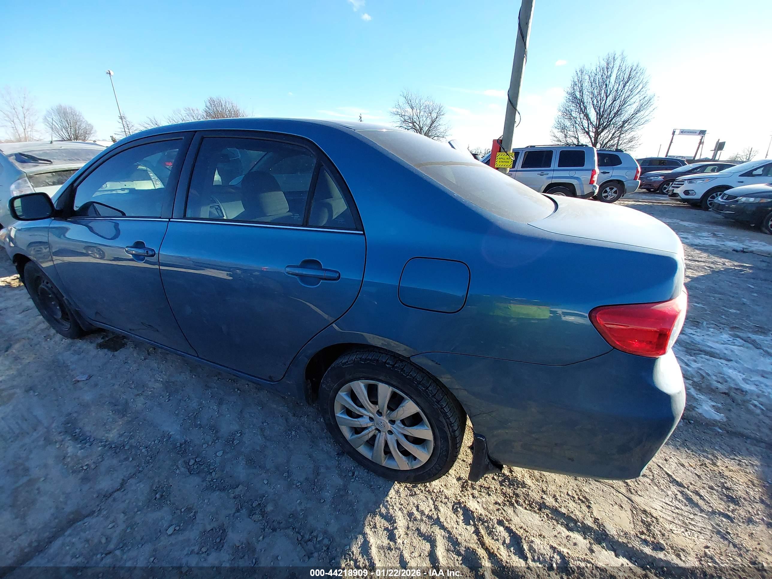 TOYOTA COROLLA image 3