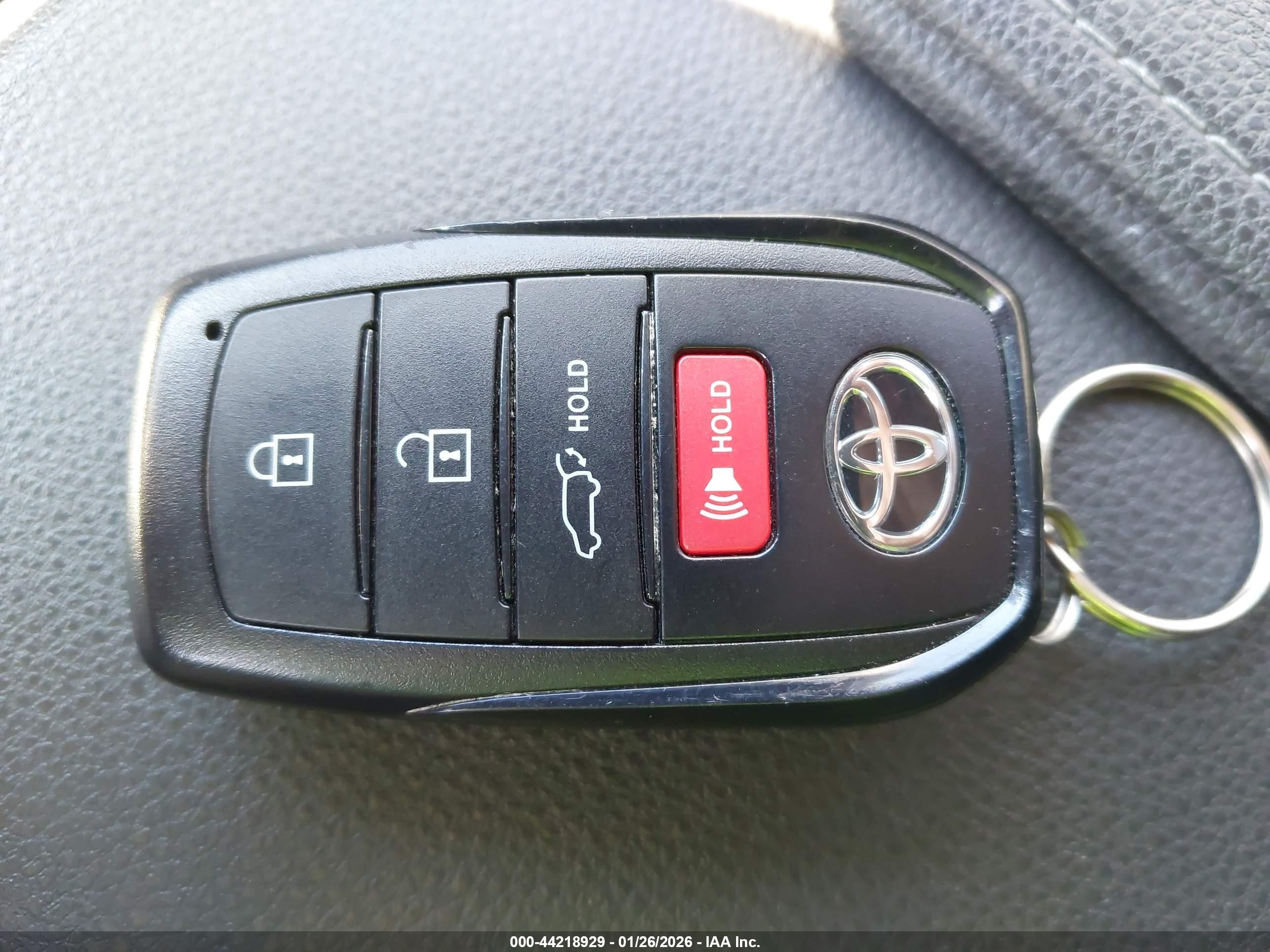 TOYOTA GRAND image 11