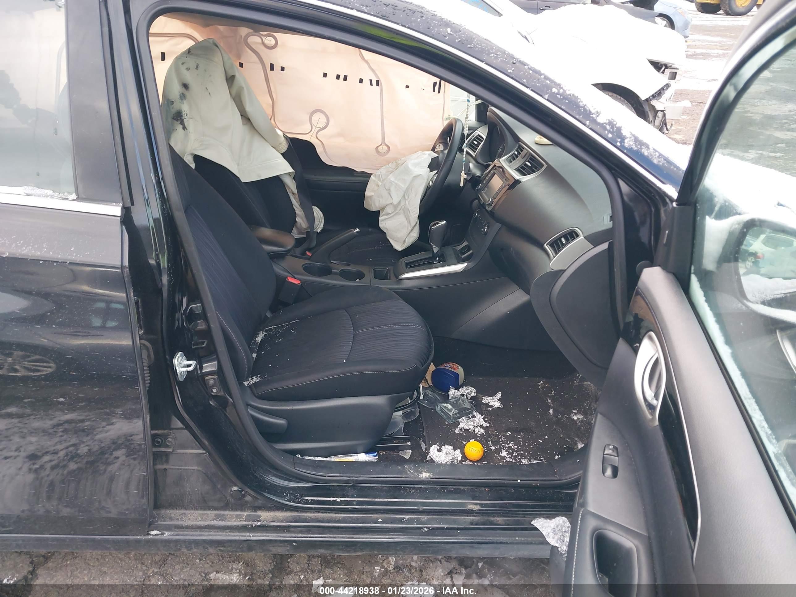 NISSAN SENTRA image 5
