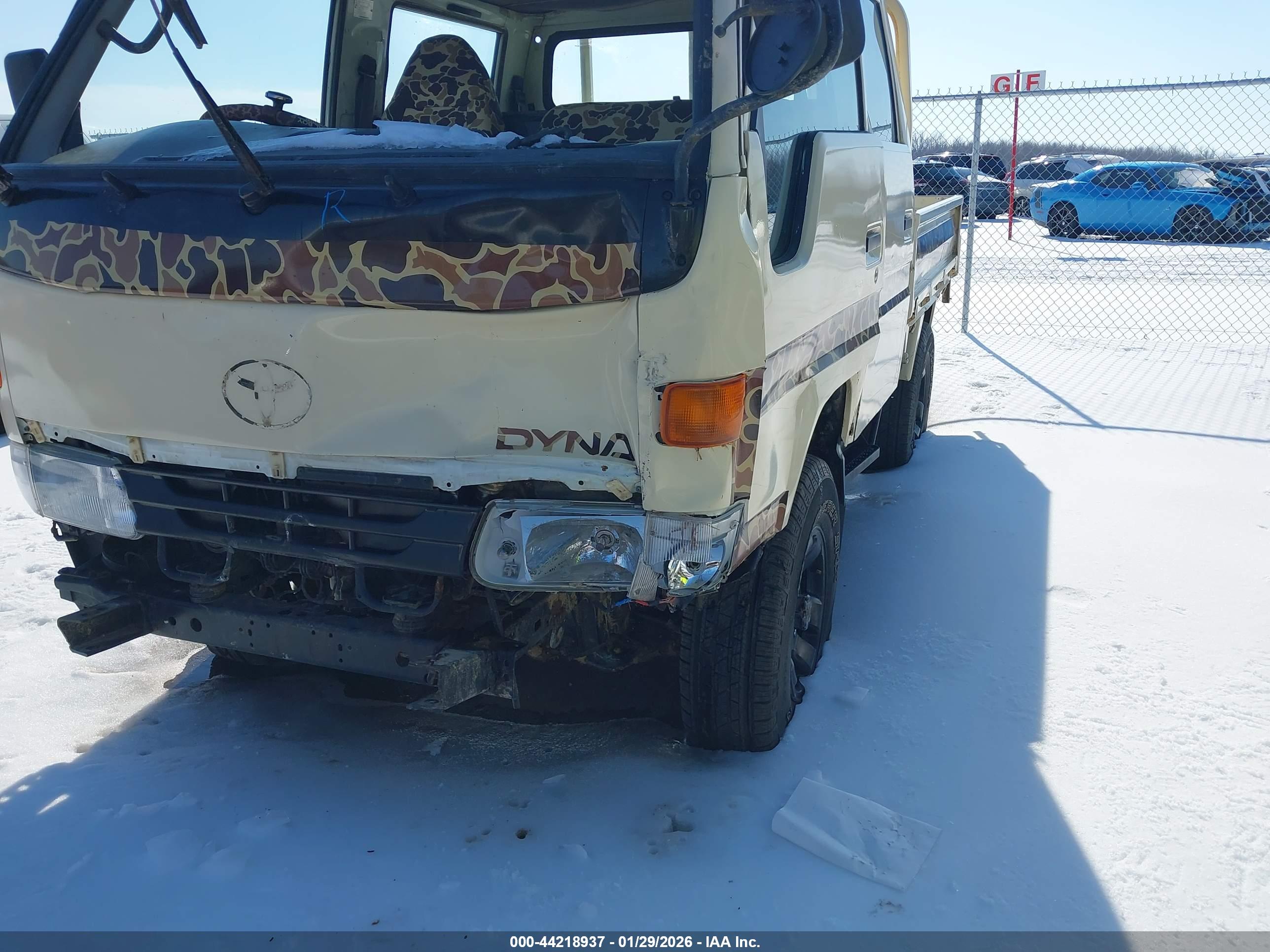 TOYOTA PICKUP image 6