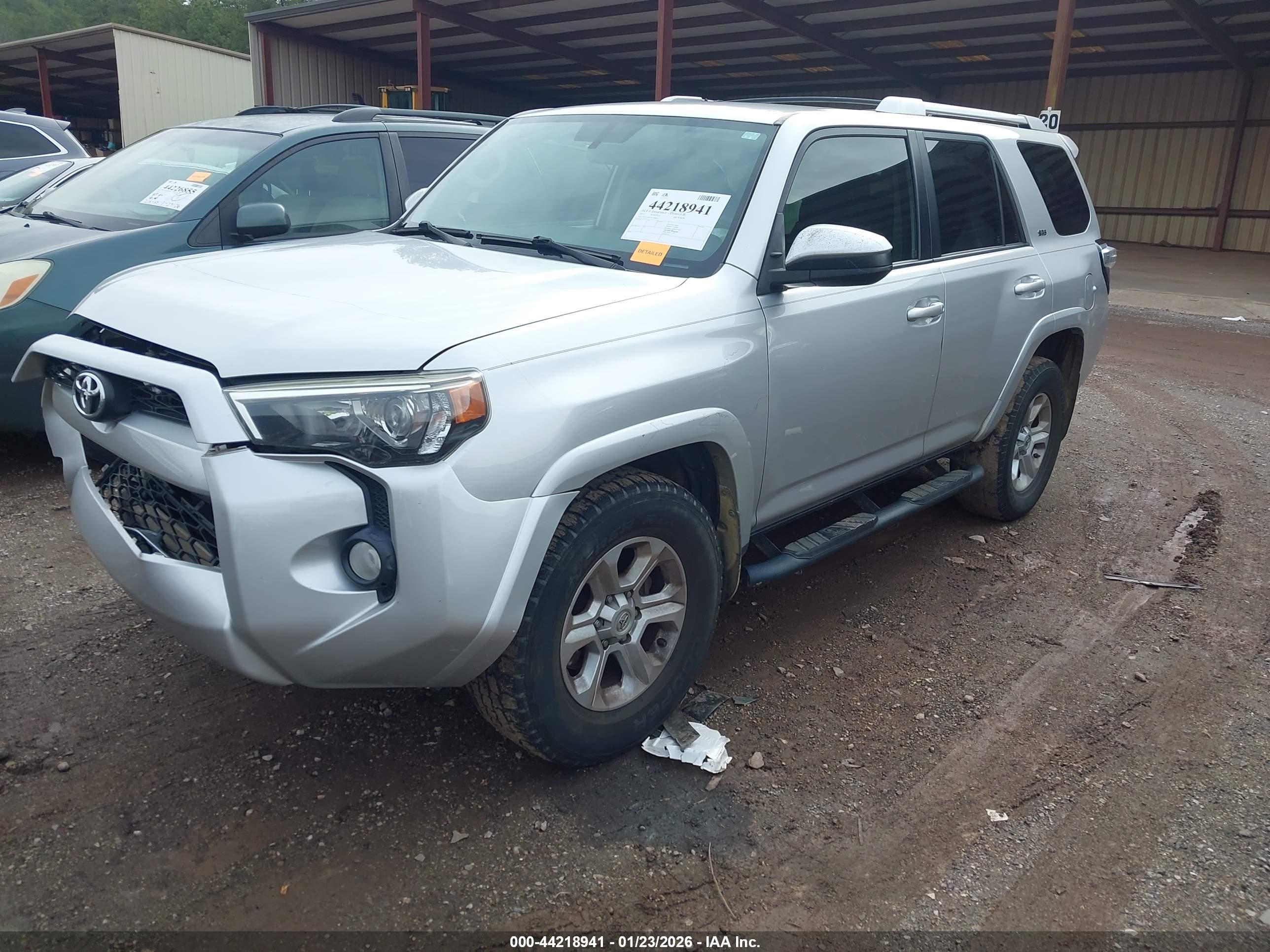 TOYOTA 4RUNNER image 2