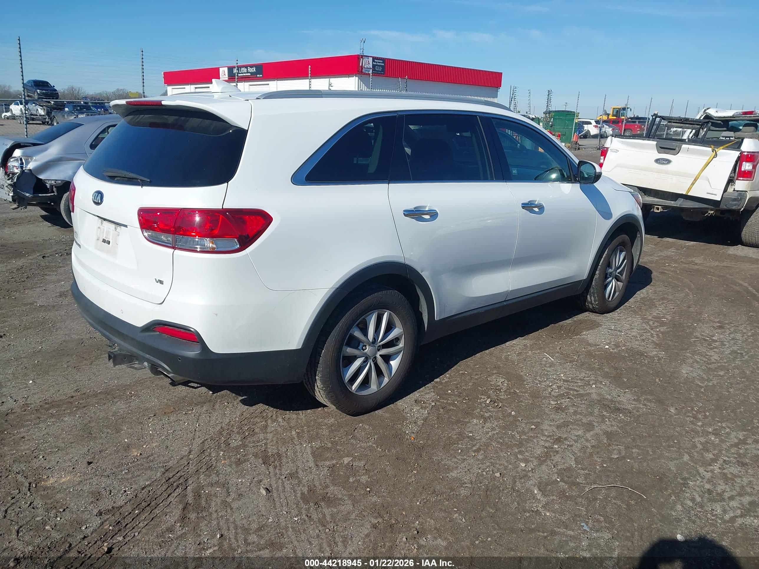 KIA SORENTO image 4