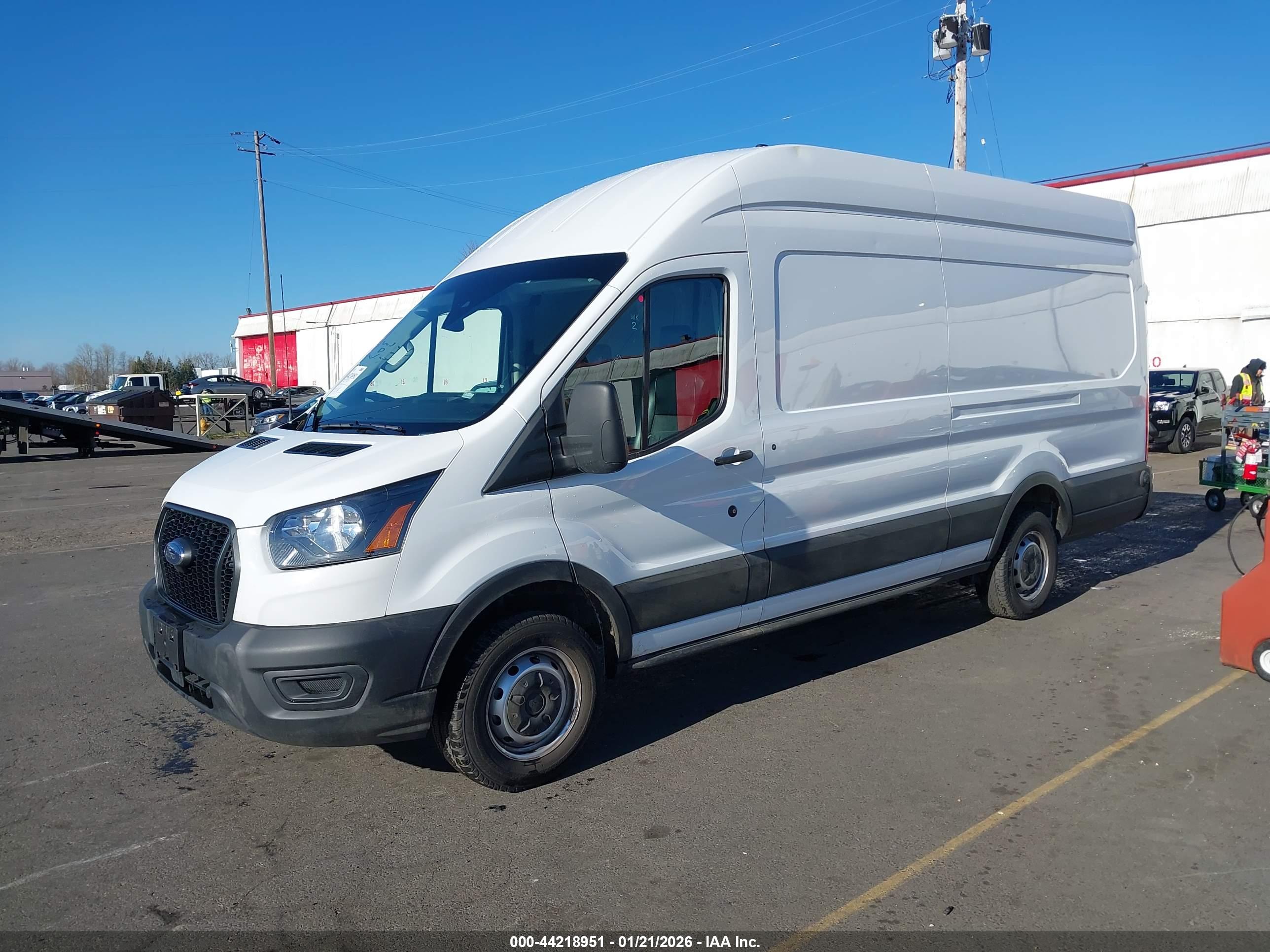 FORD TRANSIT-250 image 2