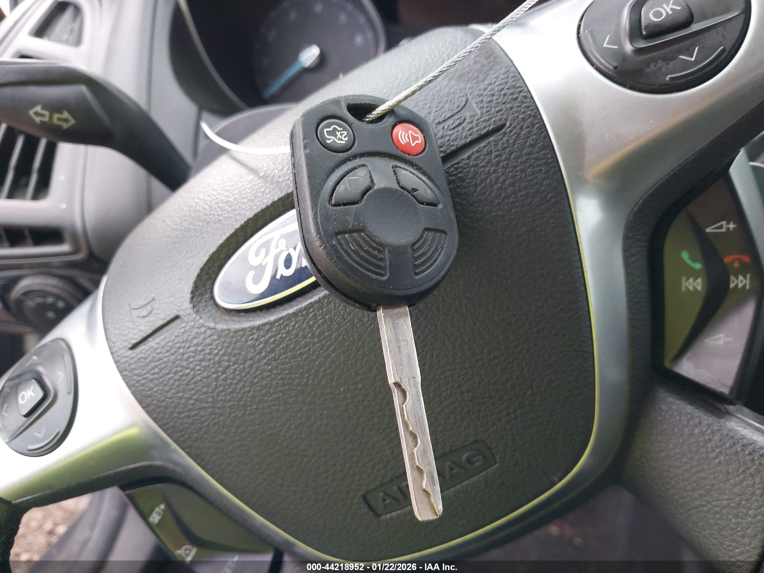 FORD FOCUS image 11