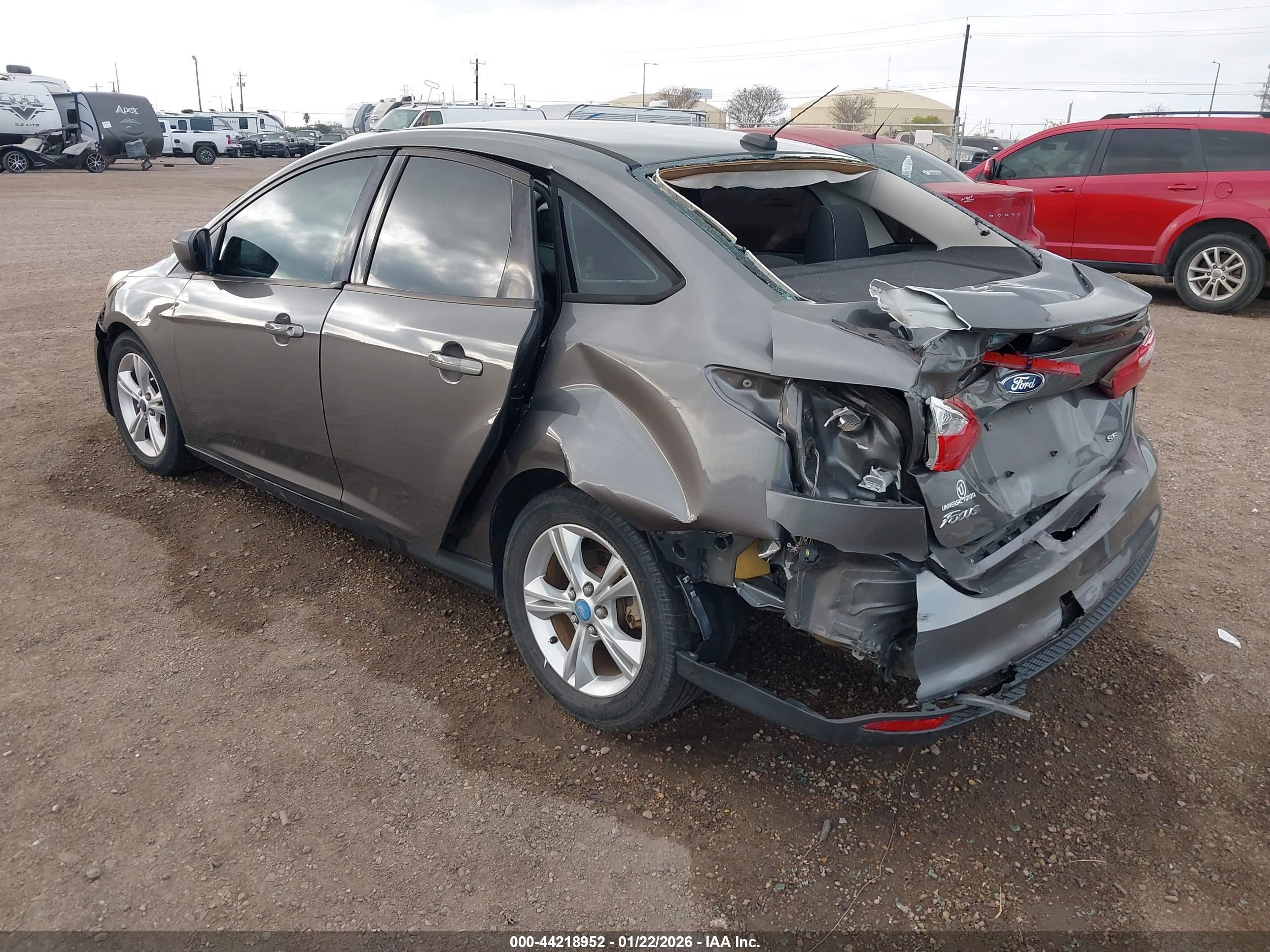FORD FOCUS image 3