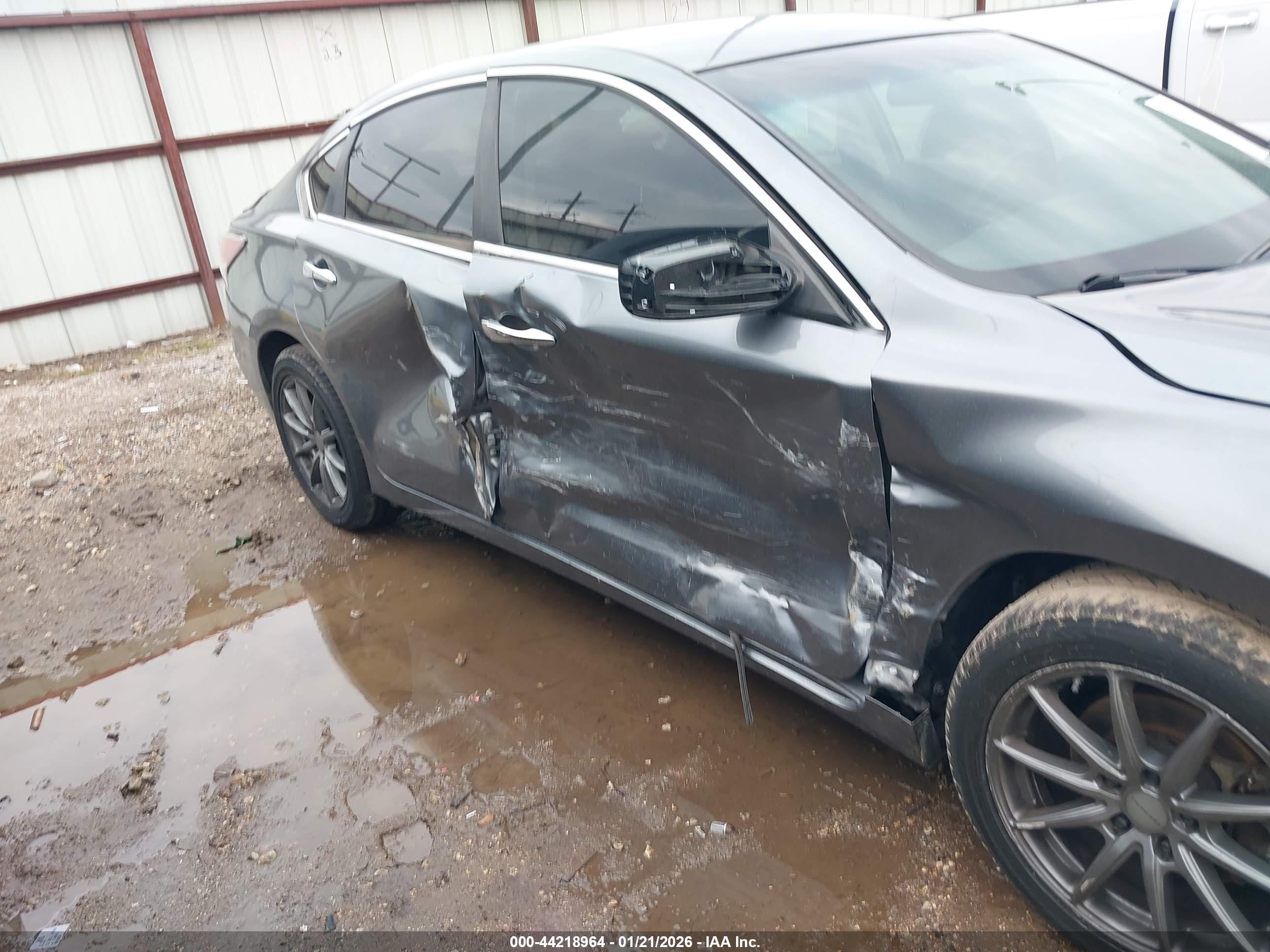 NISSAN ALTIMA image 6