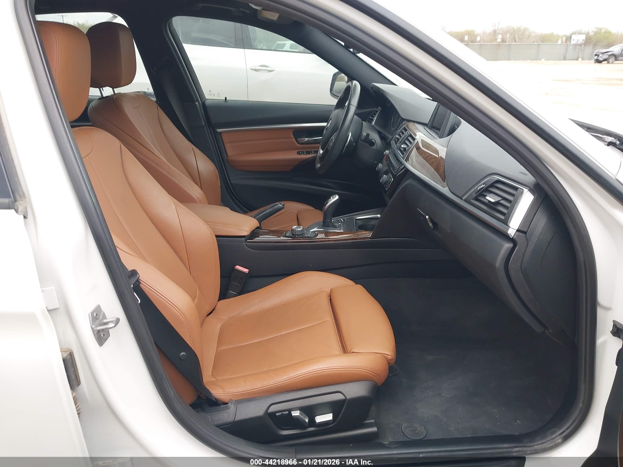 BMW 328I image 5