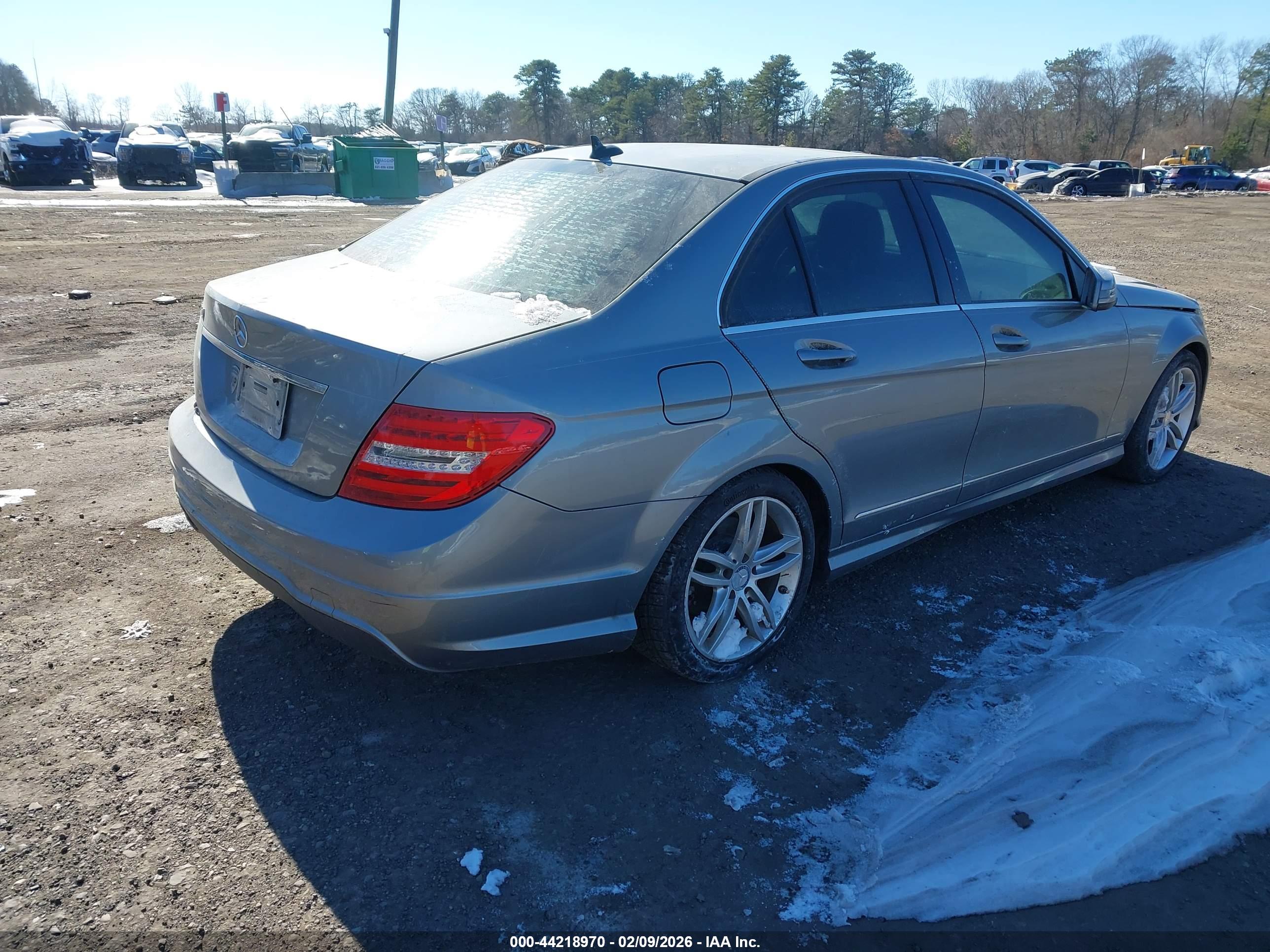 MERCEDES-BENZ C image 4