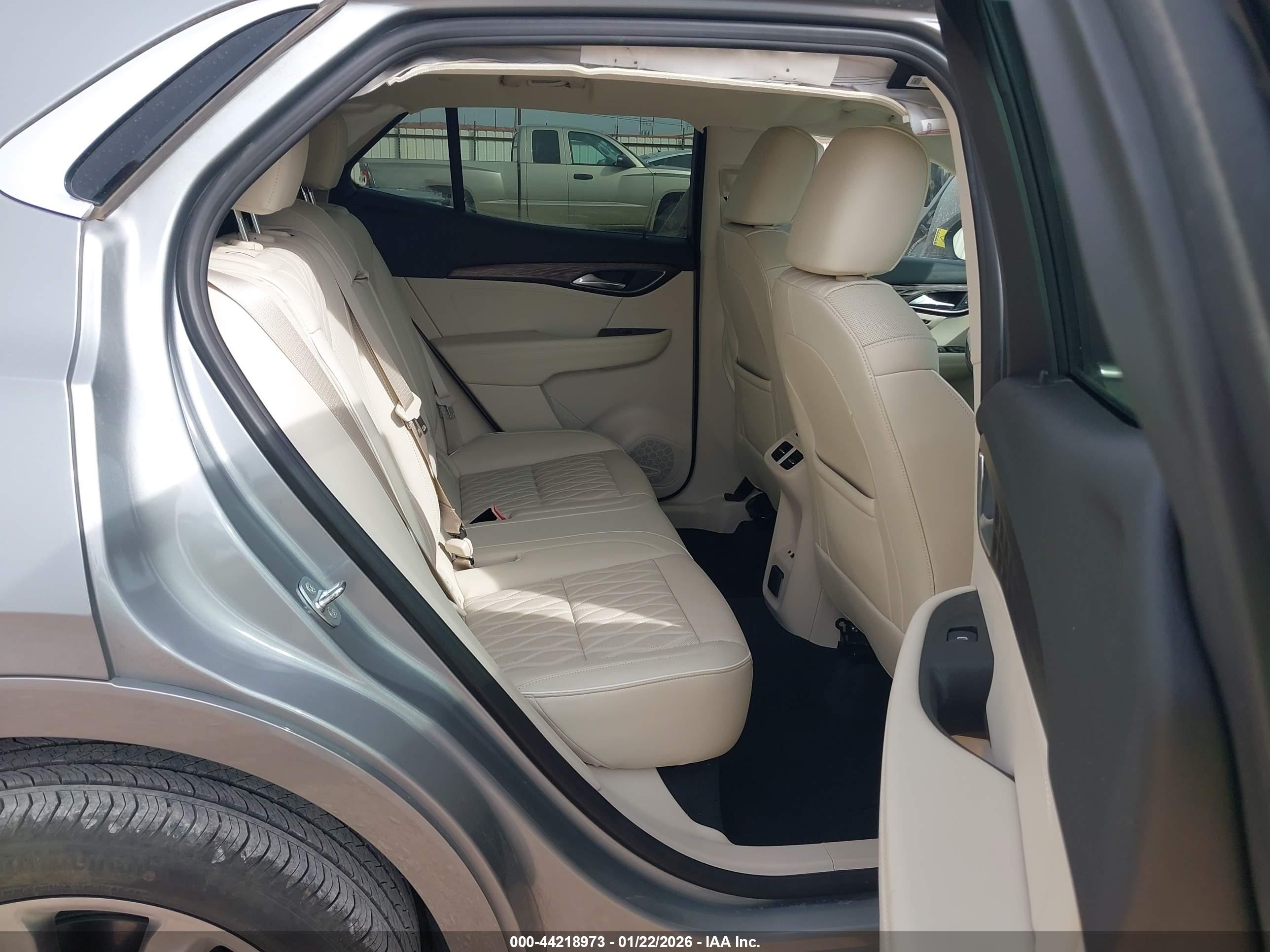 BUICK ENVISION image 8