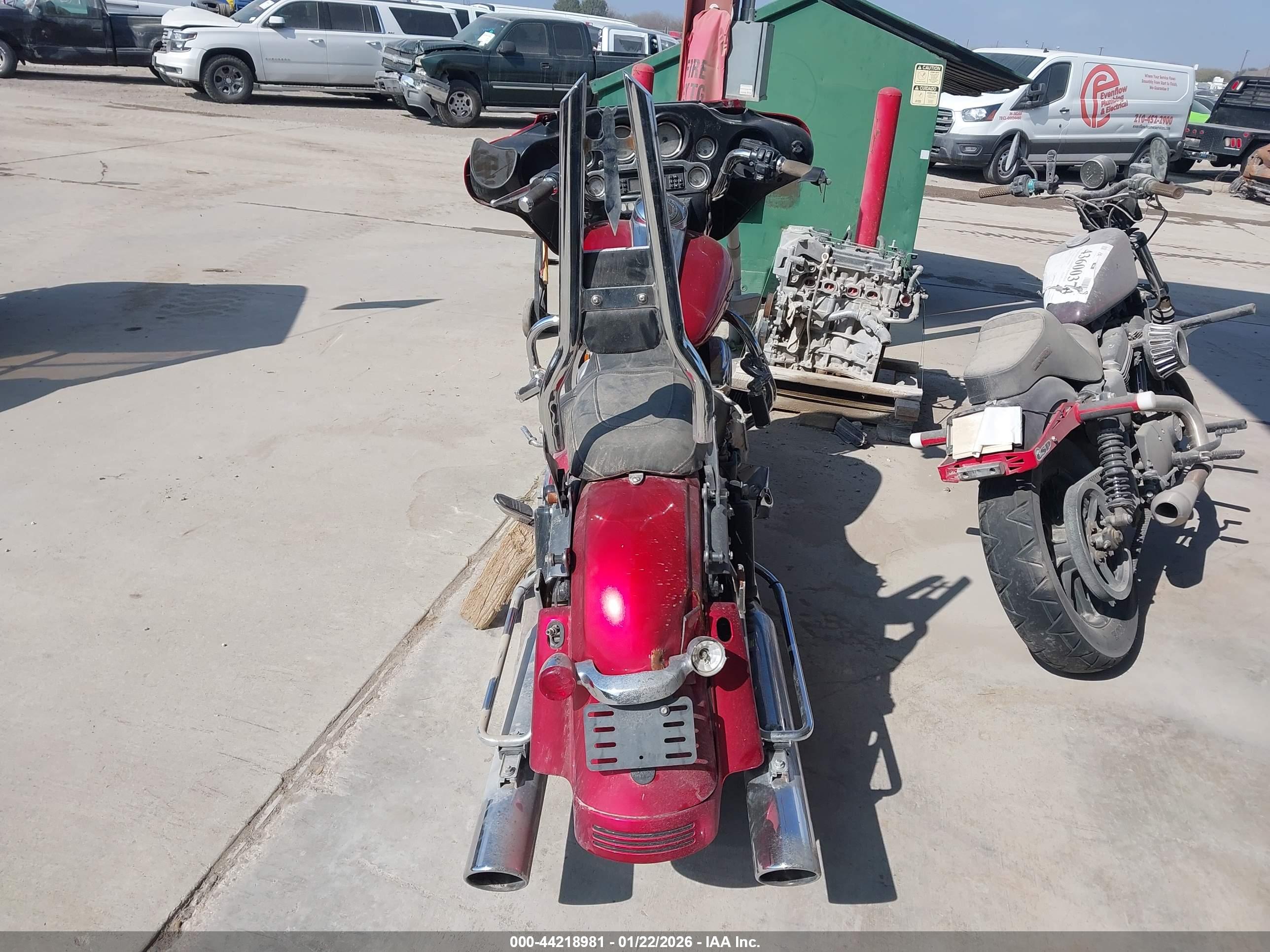HARLEY-DAVIDSON FLHX image 6