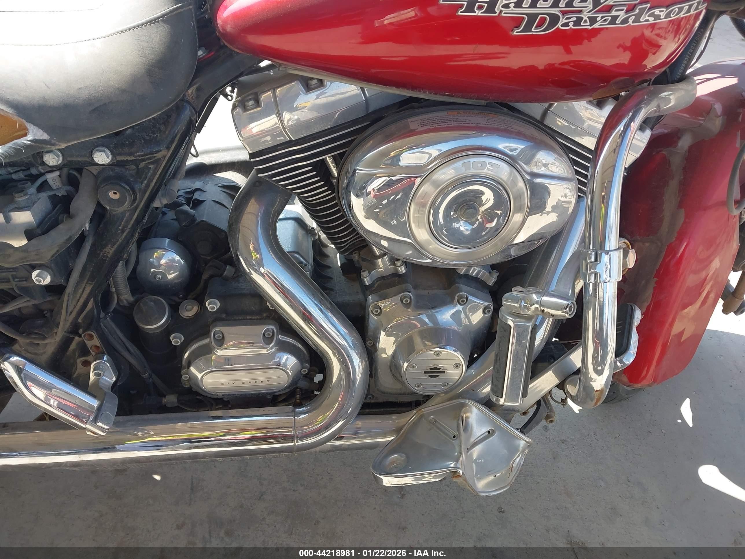 HARLEY-DAVIDSON FLHX image 8